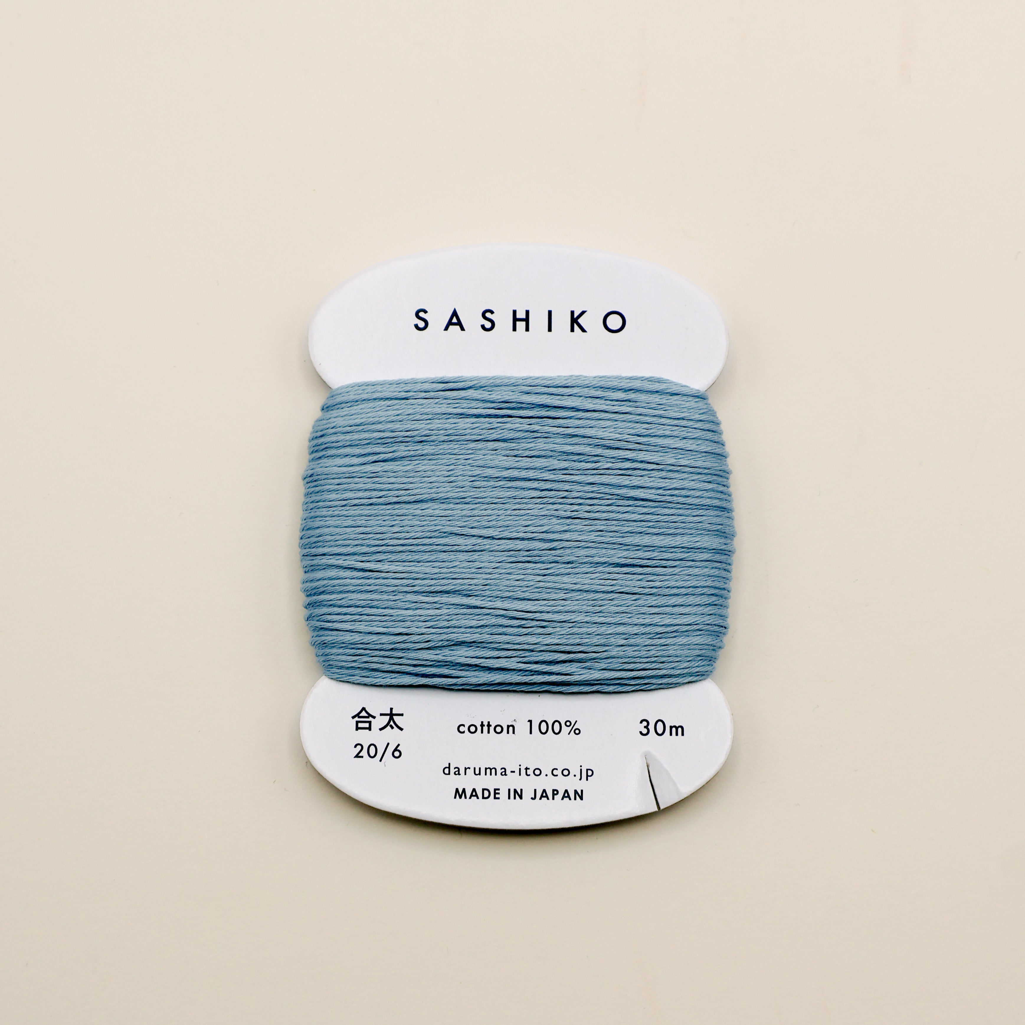 Sashiko tråd fra Daruma - Støvet lyseblå / 226