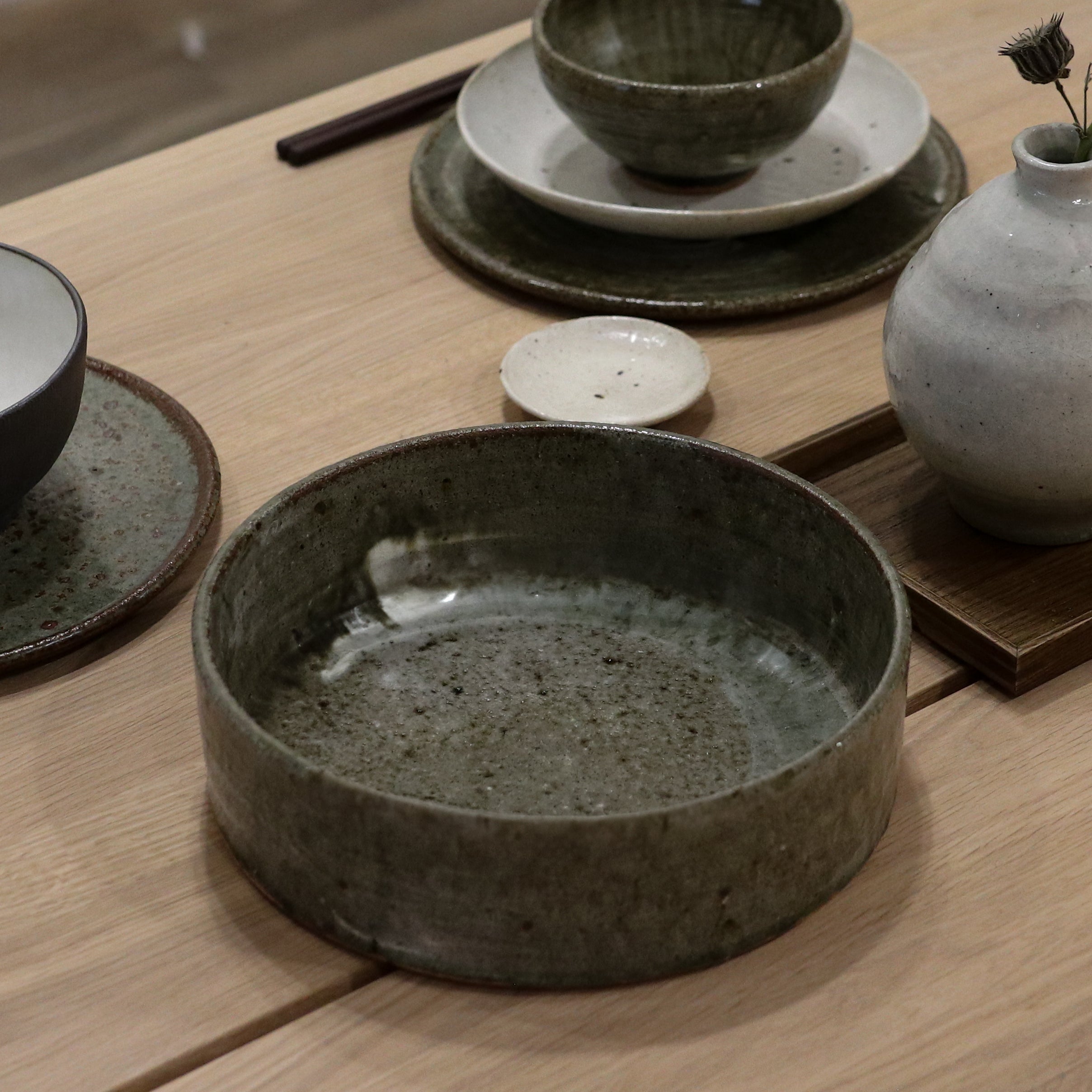 Kōyō fad med grøn glasur