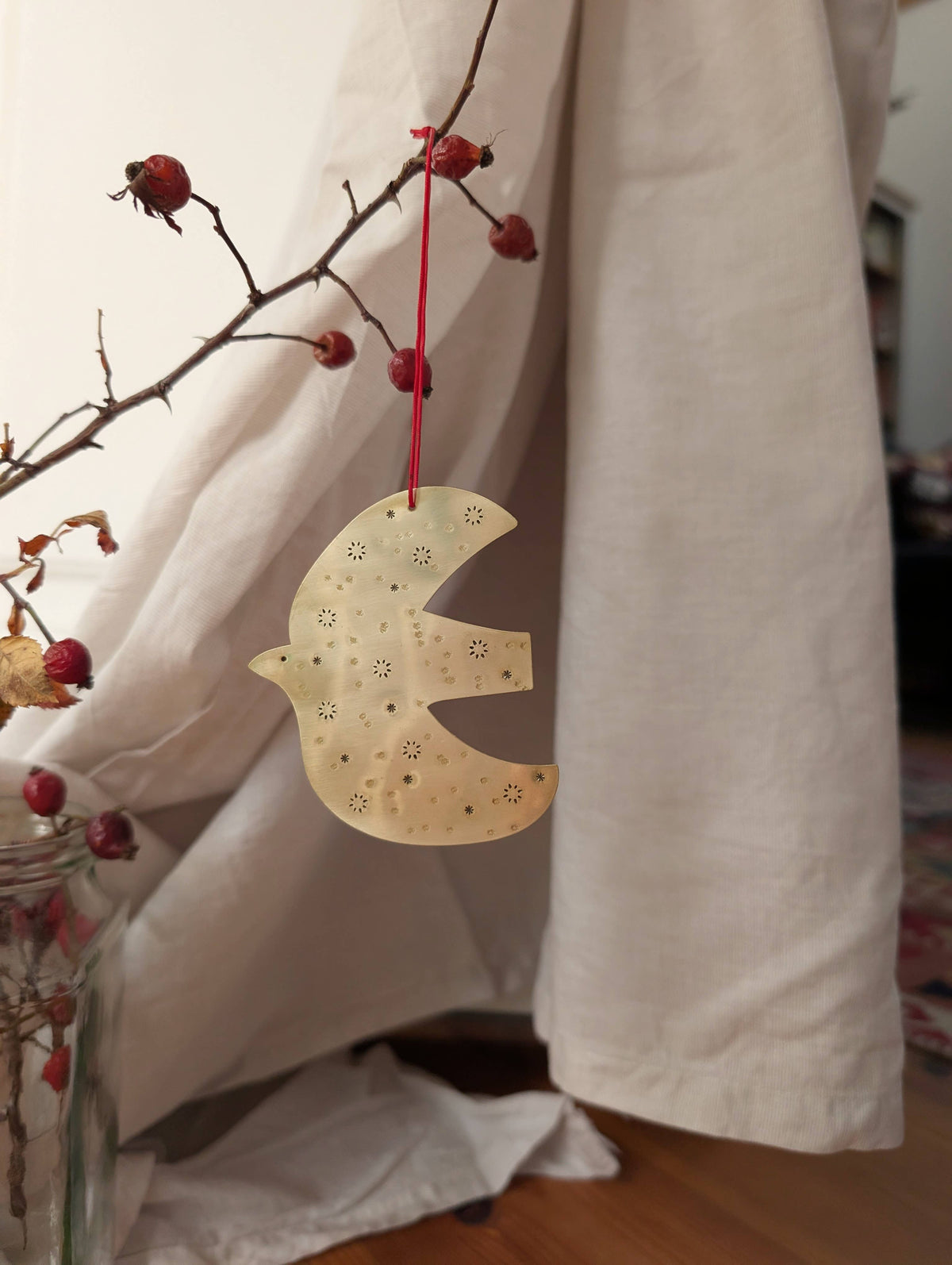 Håndlavet julepynt i messing: fugle ornament