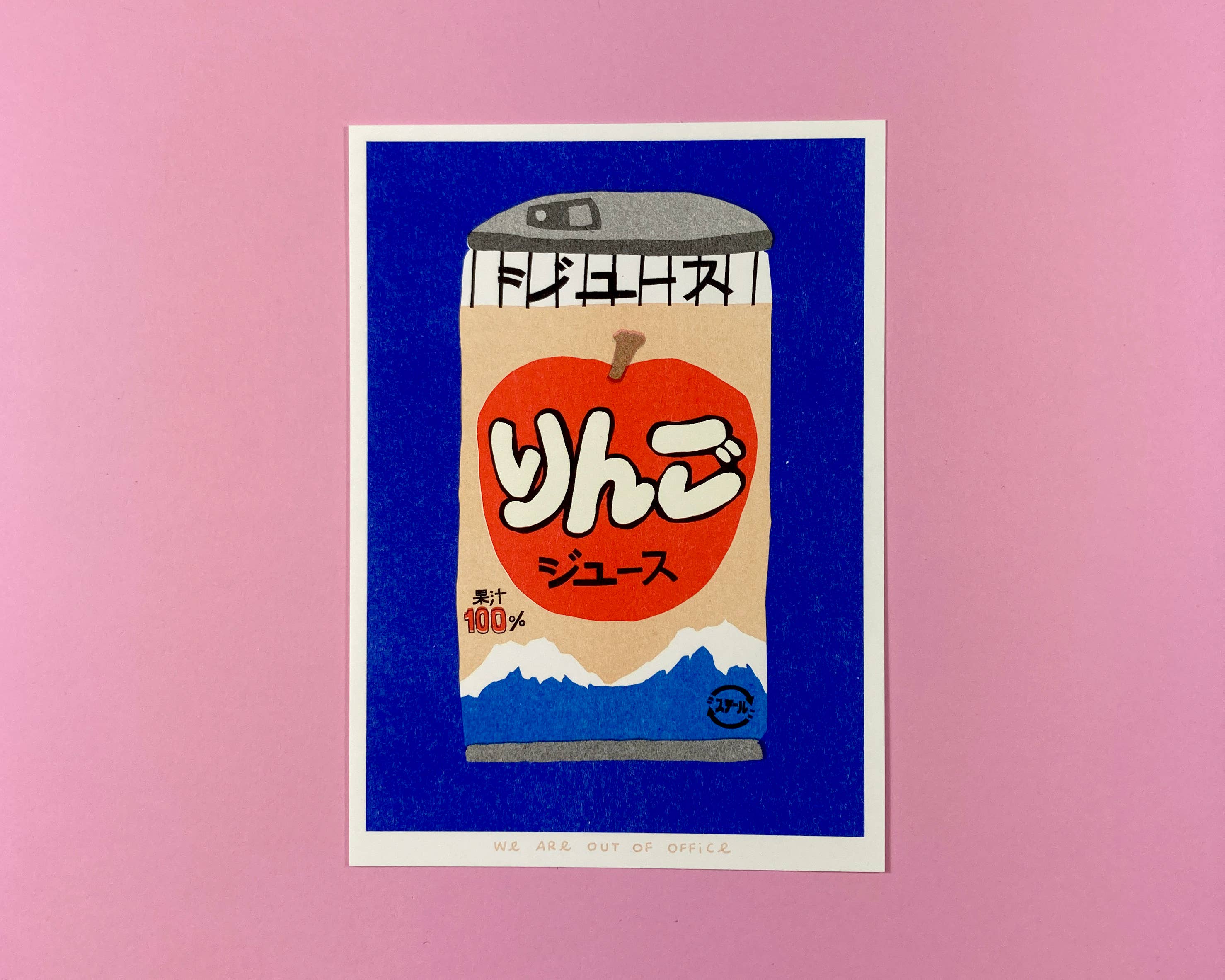 Risograftryk af en lille dåse japansk æblejuice
