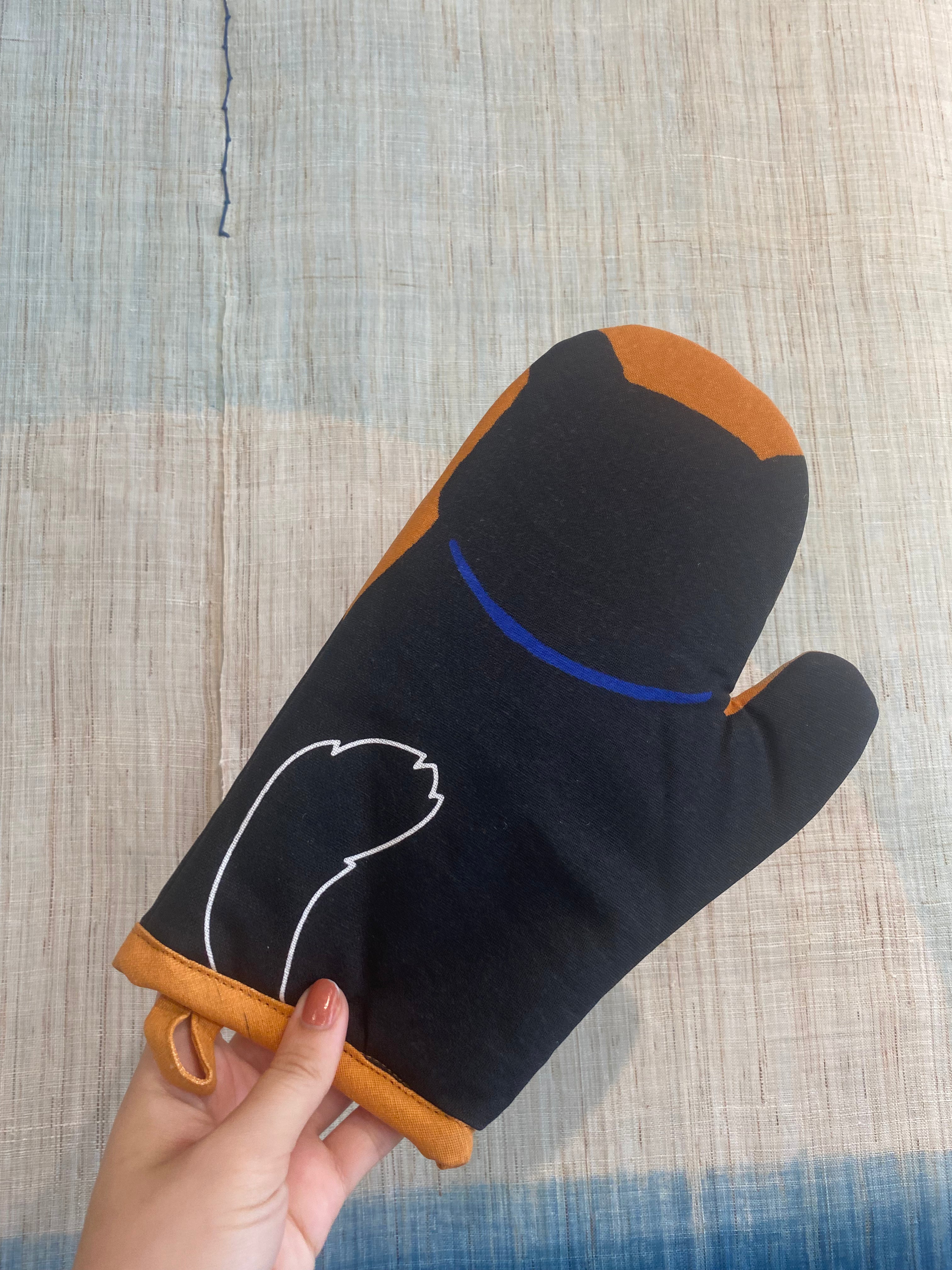Shiba grill glove