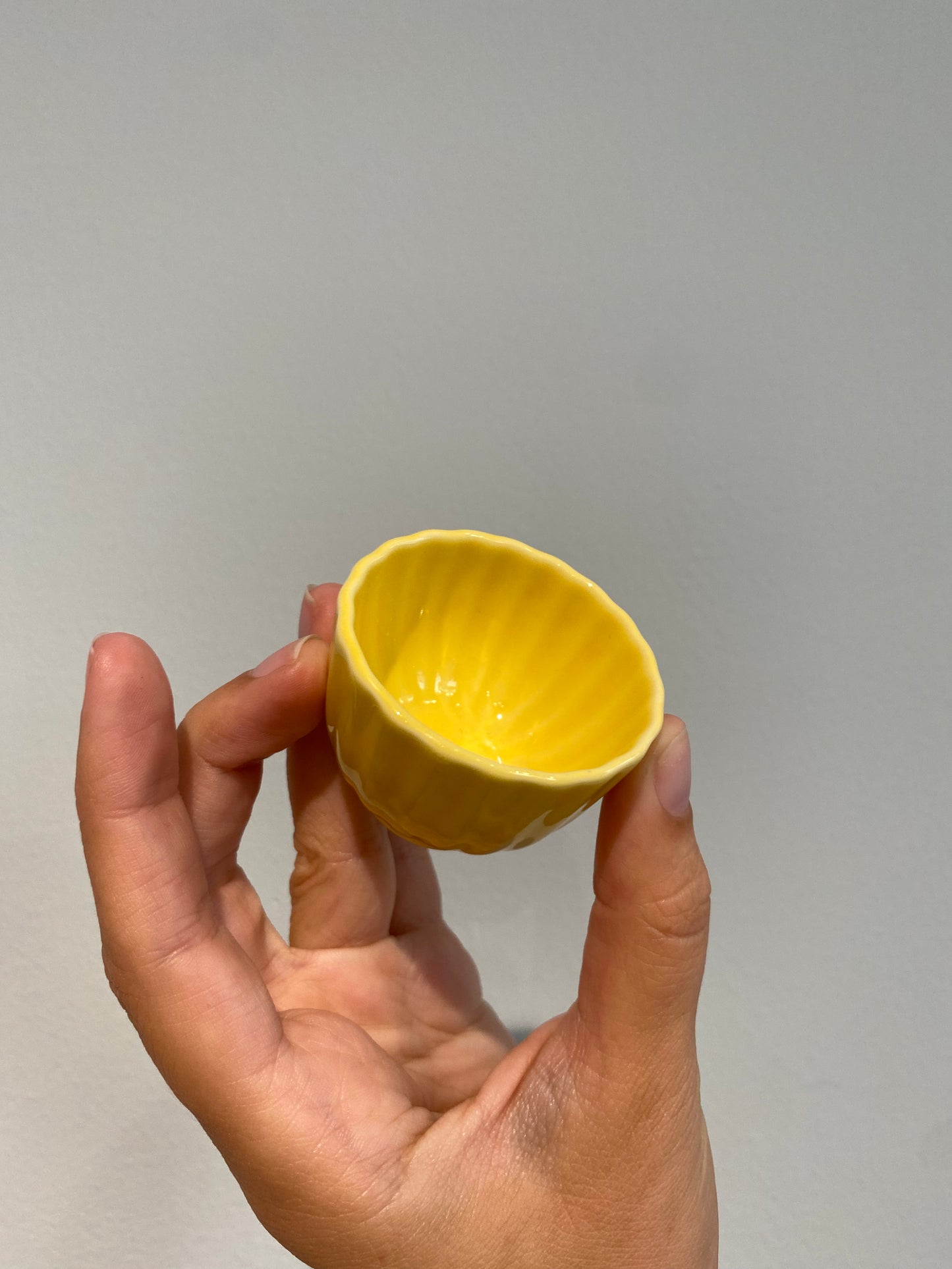 Blomsterformede æggebægre