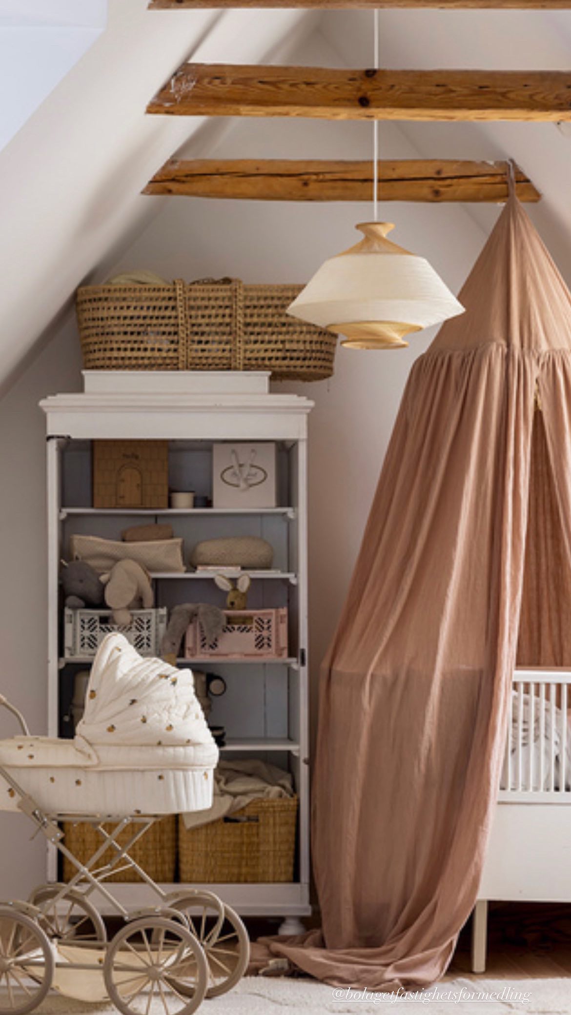 Japanese bamboo pendant: RON