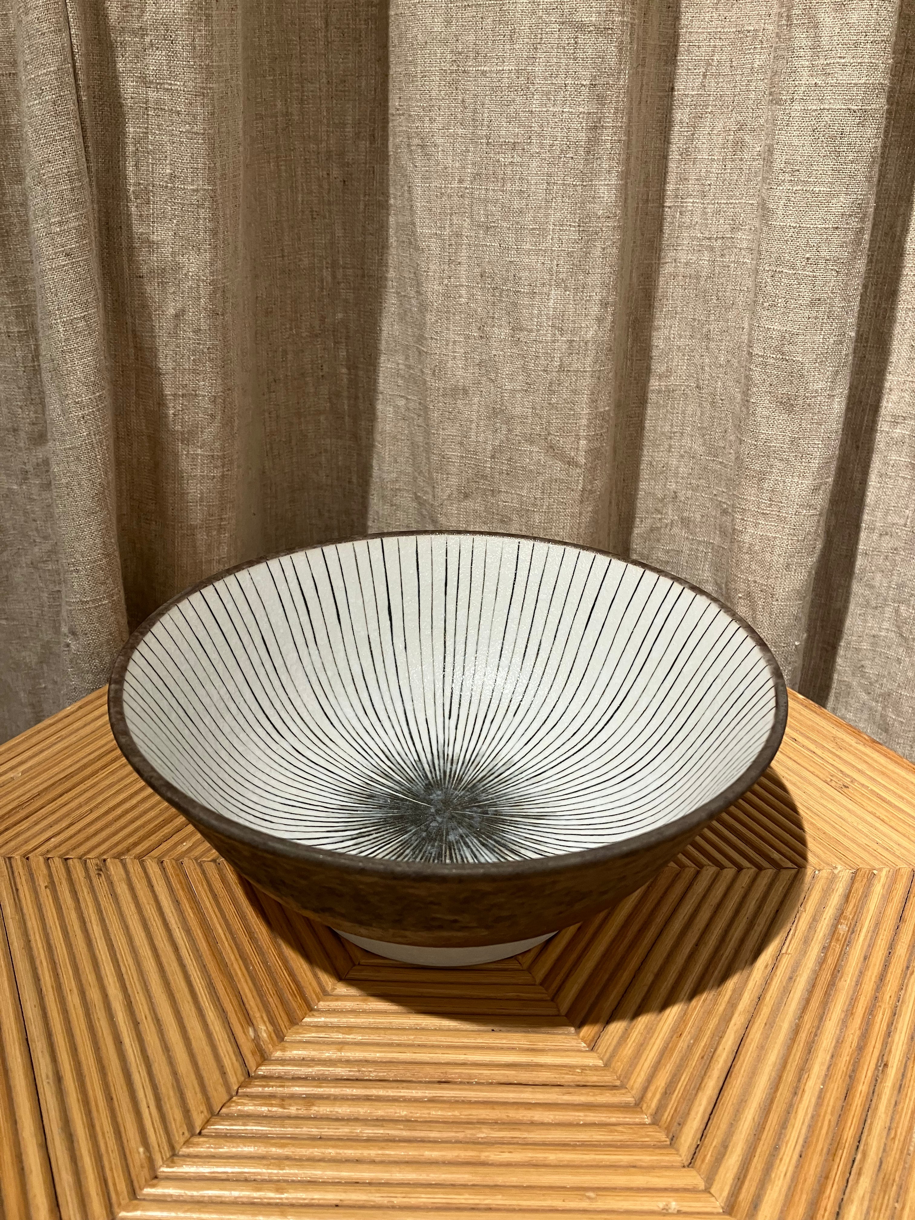 Ramen bowl grey/brown with stripes