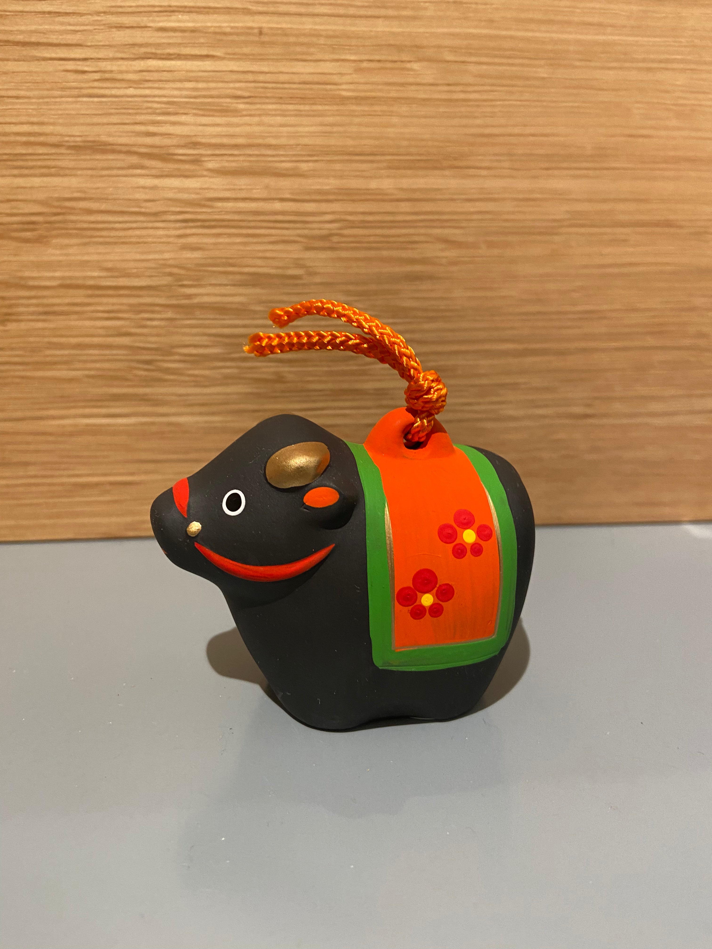 Japanese ceramic clock - Bull