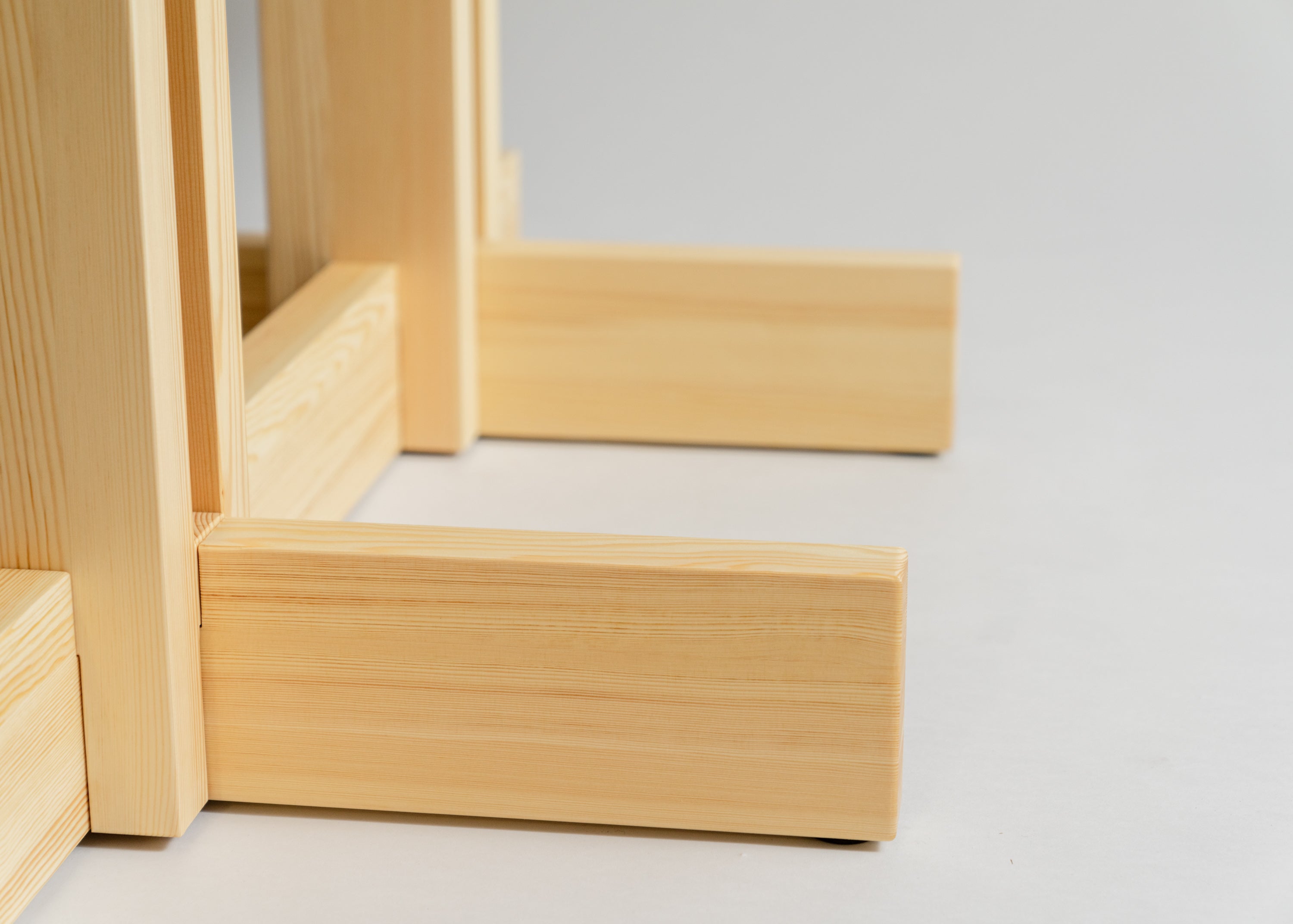 Vaarnii - 001 Dining Table Rectangular