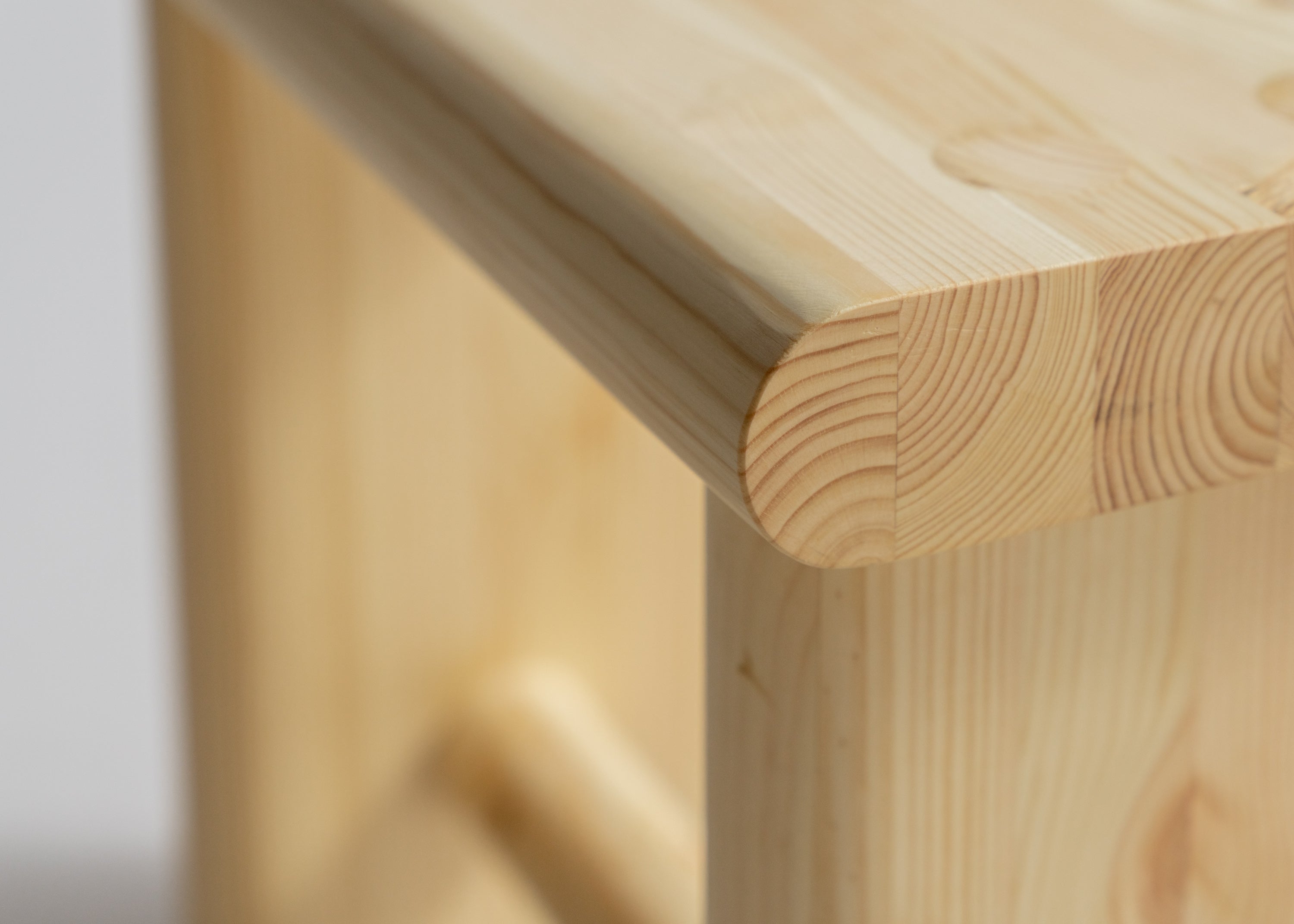 Vaarnii - 002 Ast Stool