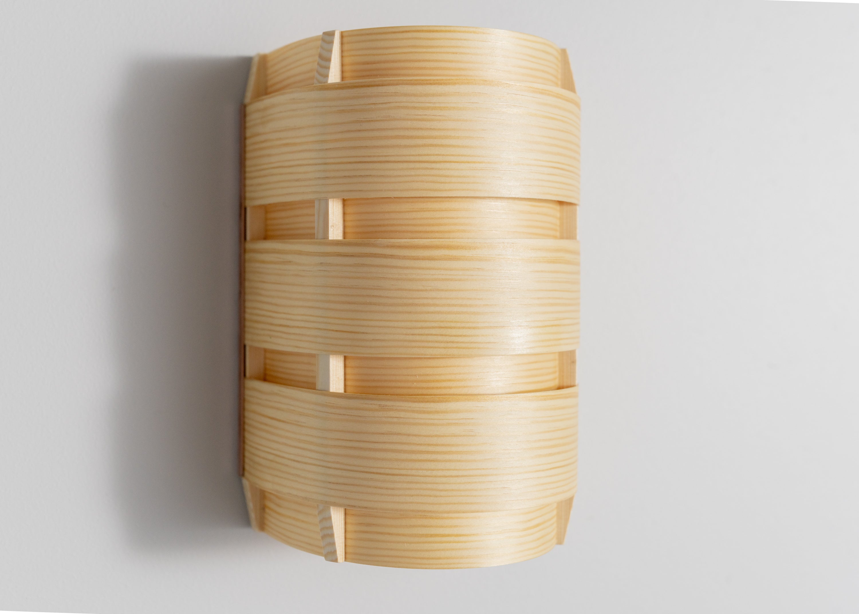 Vaarnii - 1004 Hans Wall Light