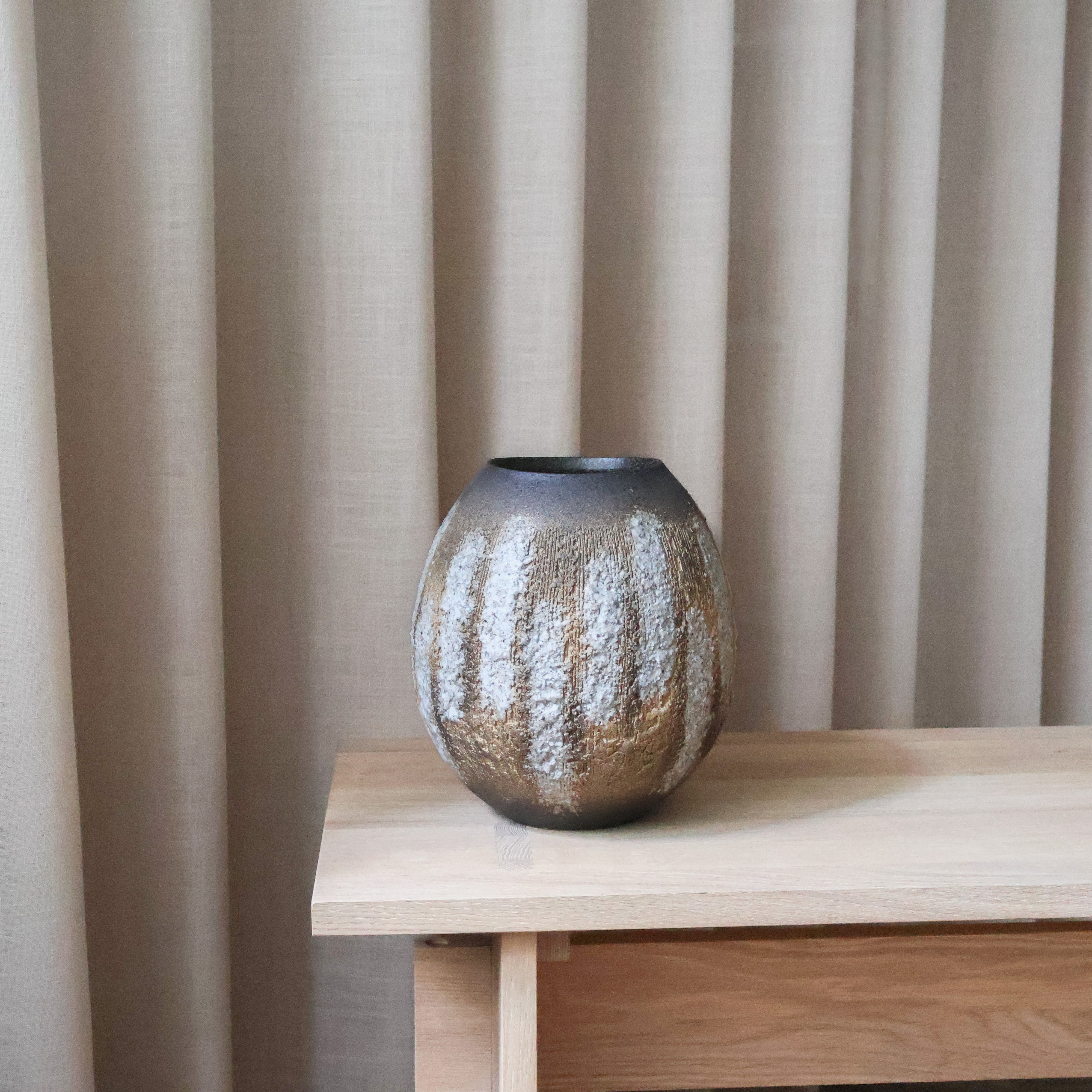 Vase - Stor med rustik brun glasur