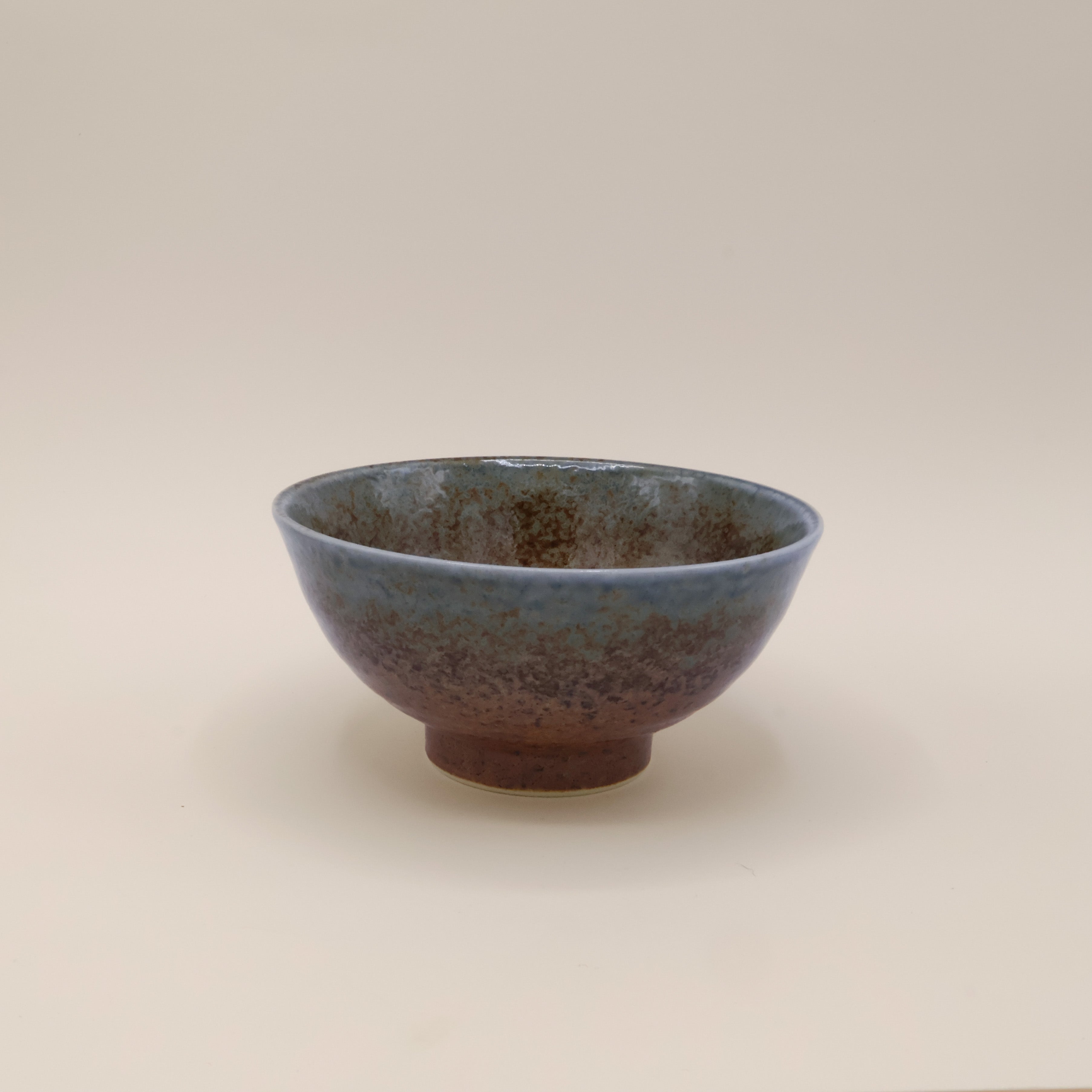 Ombre - Nudelskål med brun og blå glasur Ø16