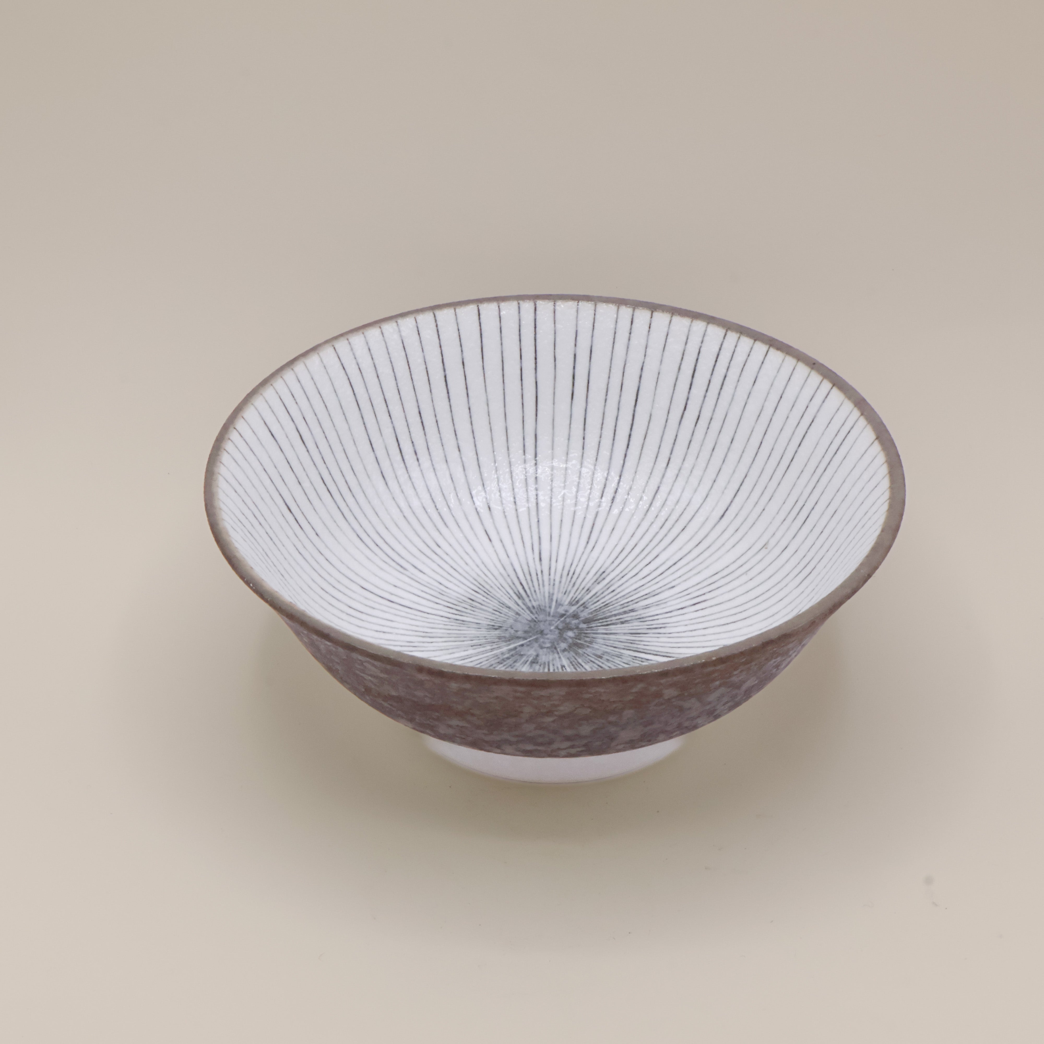 Ramenskål grå/brun med striber