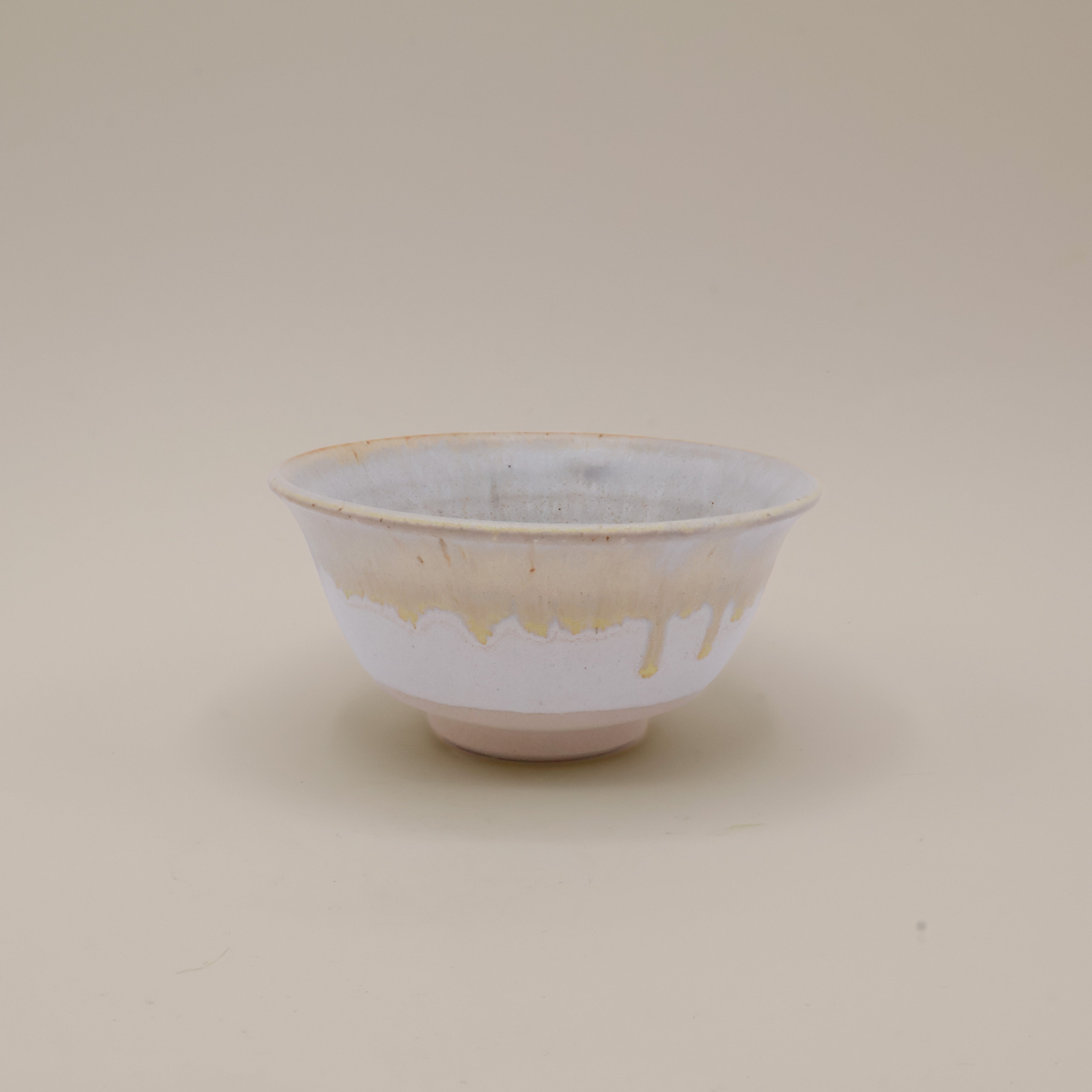 HEION - Signe Schmidt matcha cup/bowl in white and brown