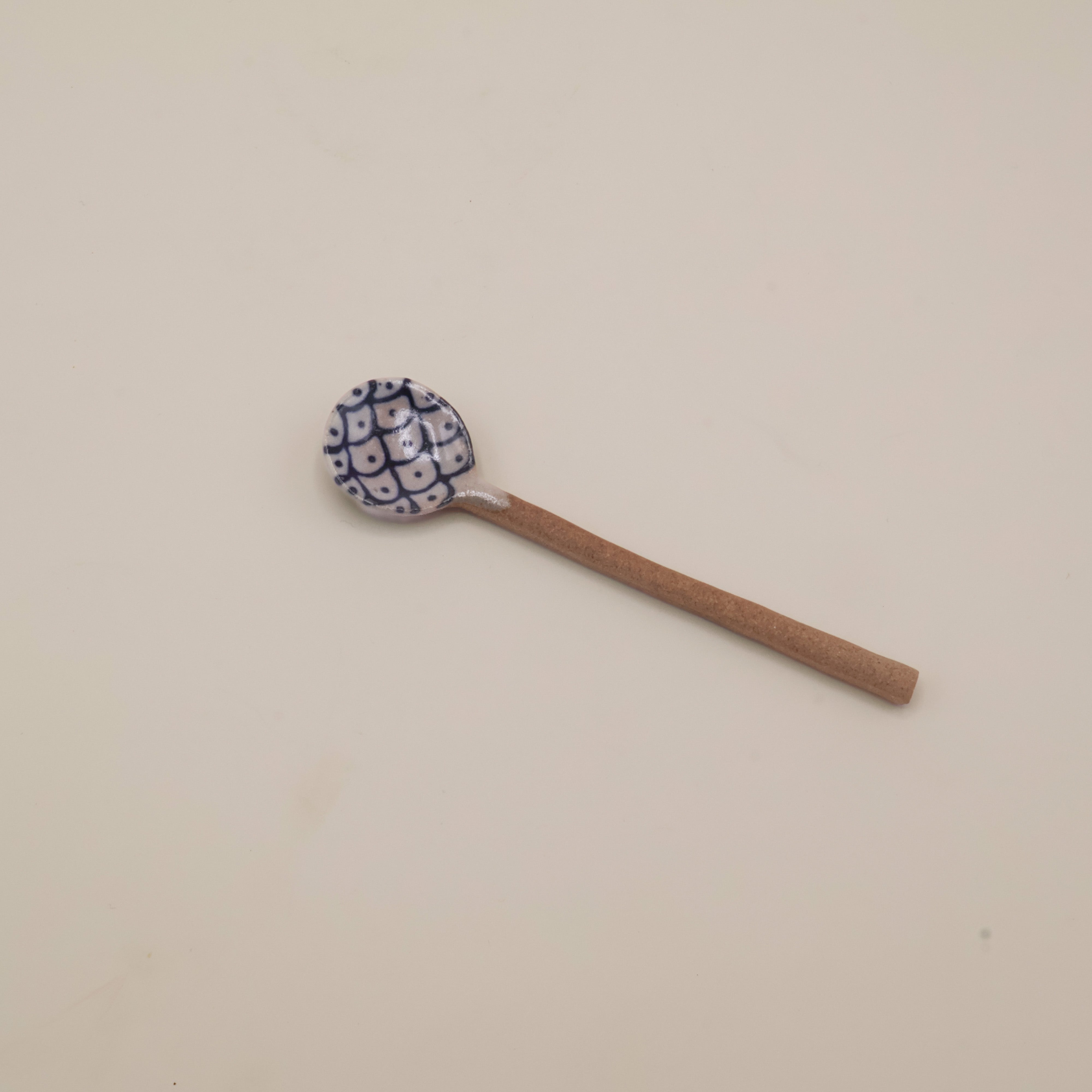 Keramikske med blåt japansk motiv