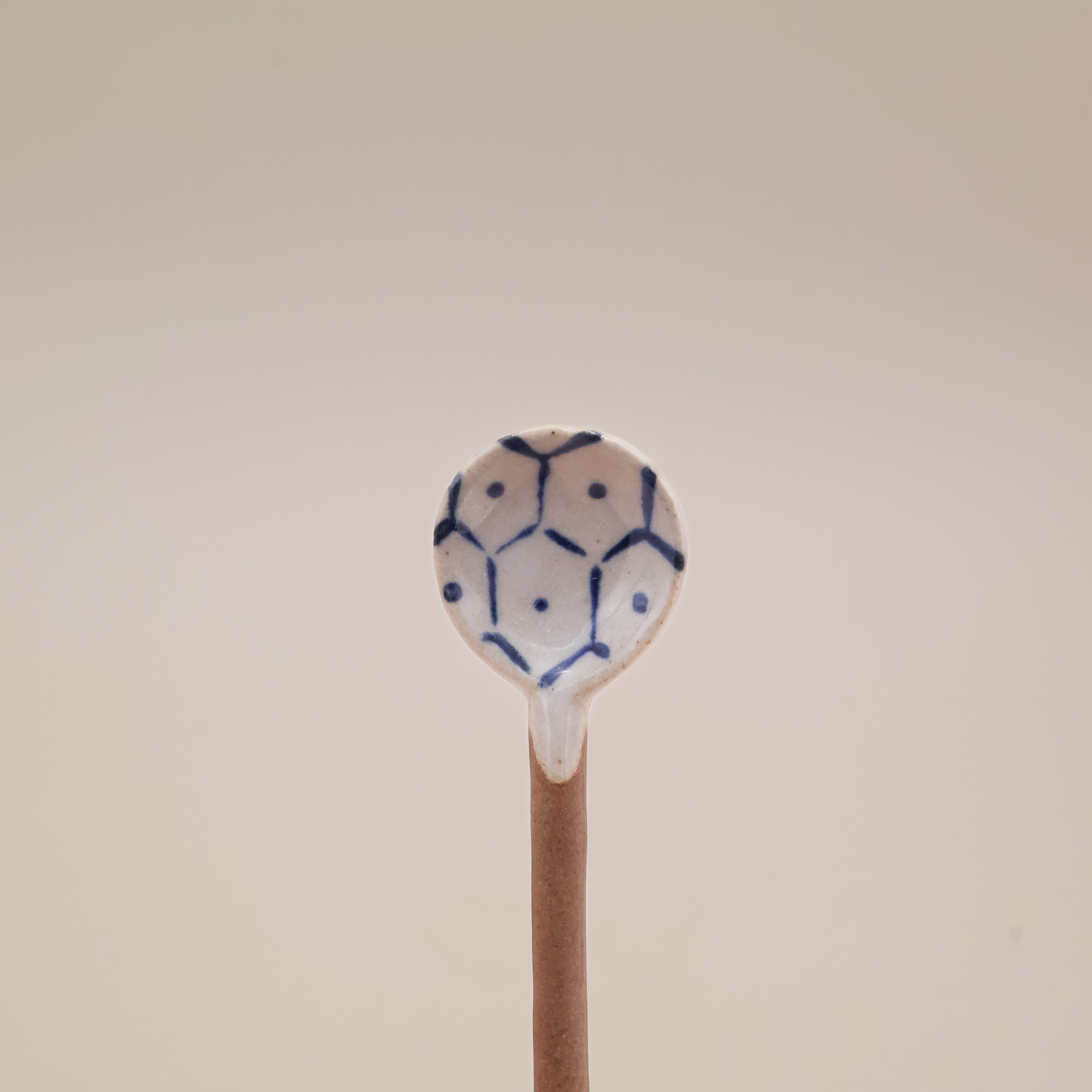 Keramikske med blåt motiv