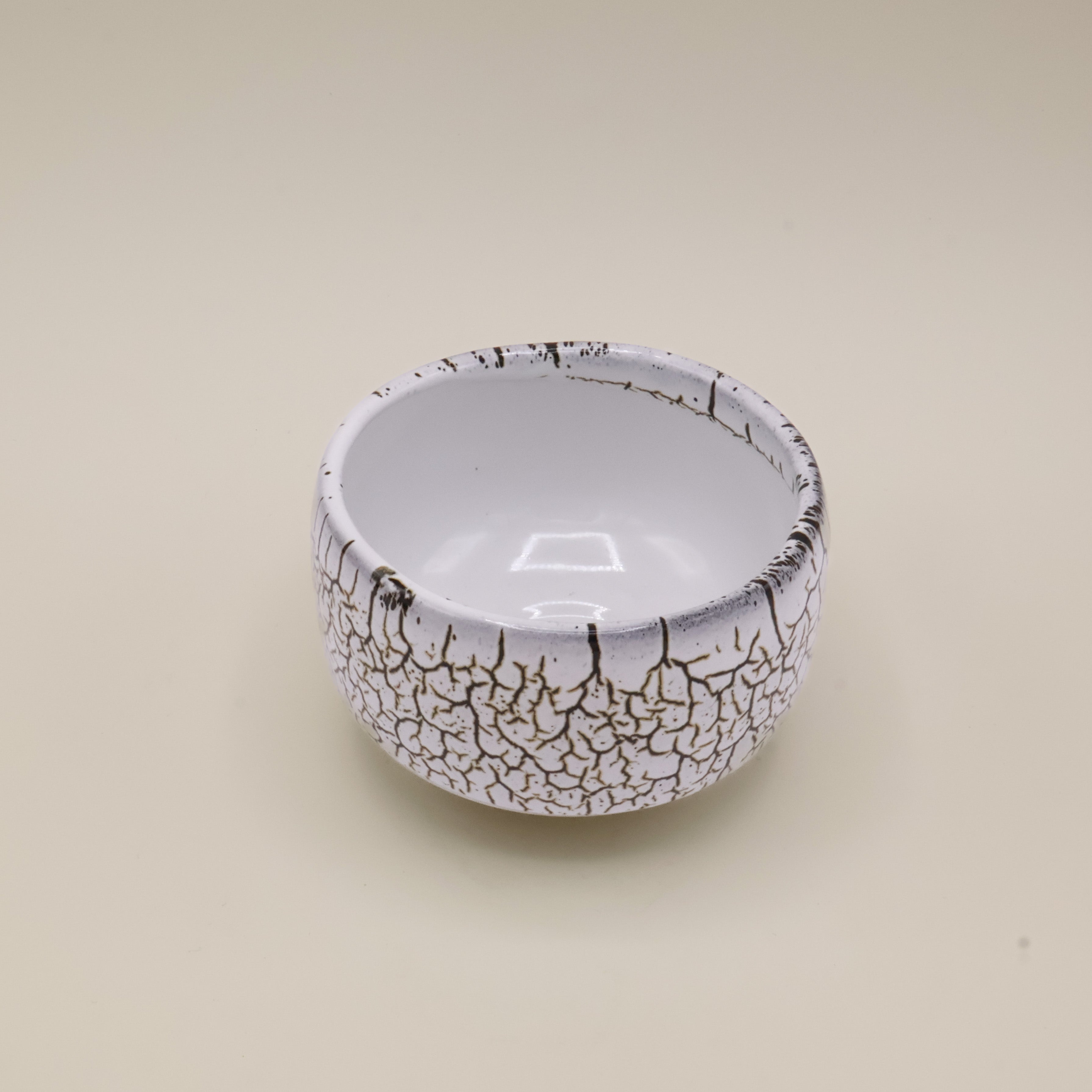 Matcha cup - White with black crackle