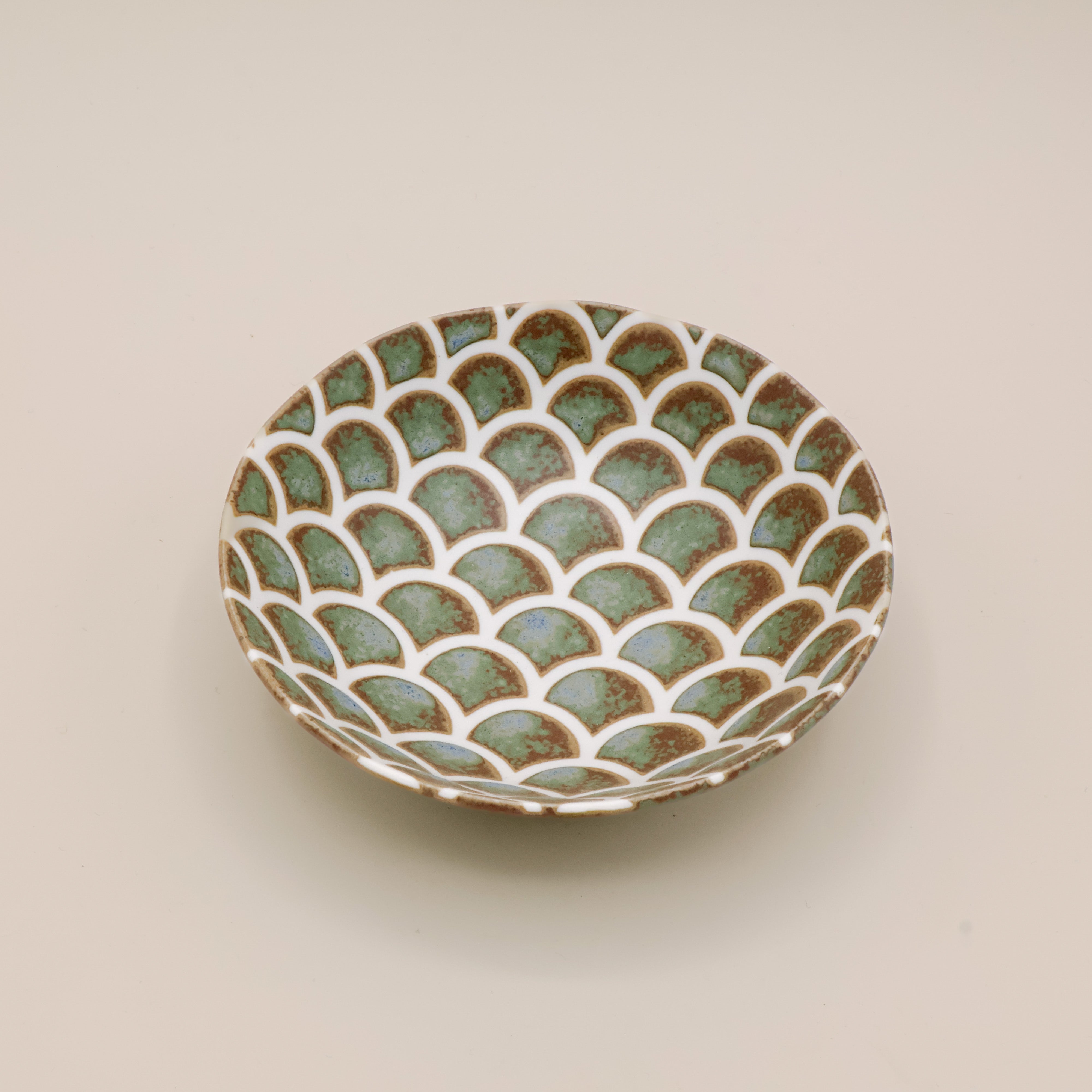 Icho - Small green bowl Ø14.5