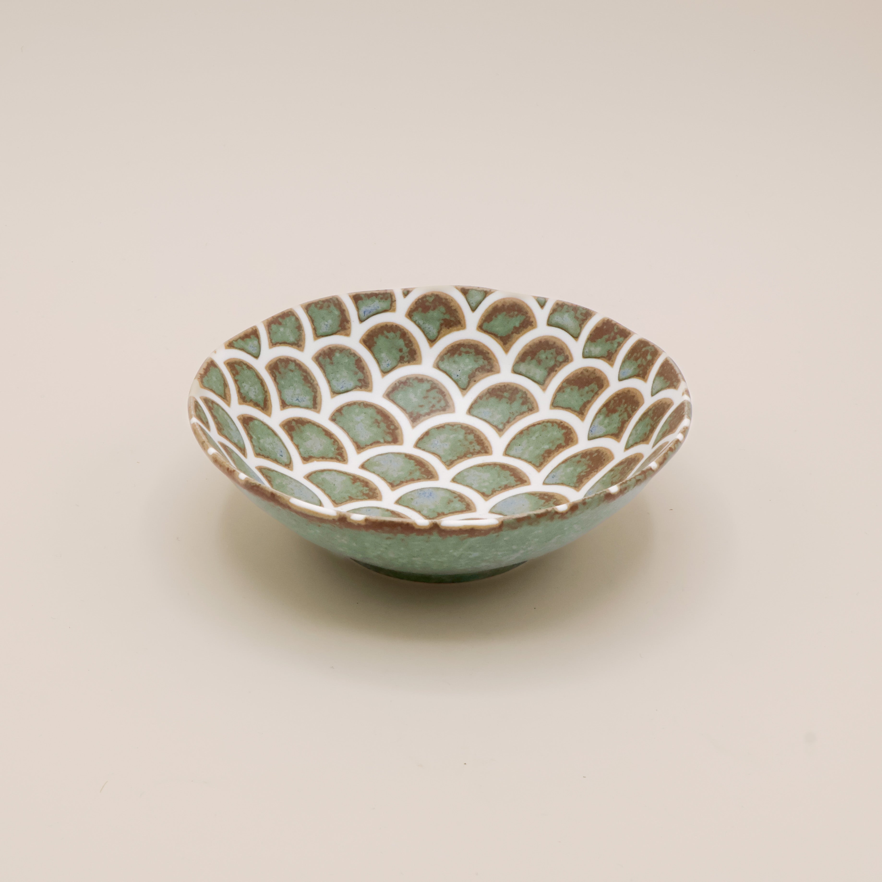 Icho - Small green bowl Ø14.5
