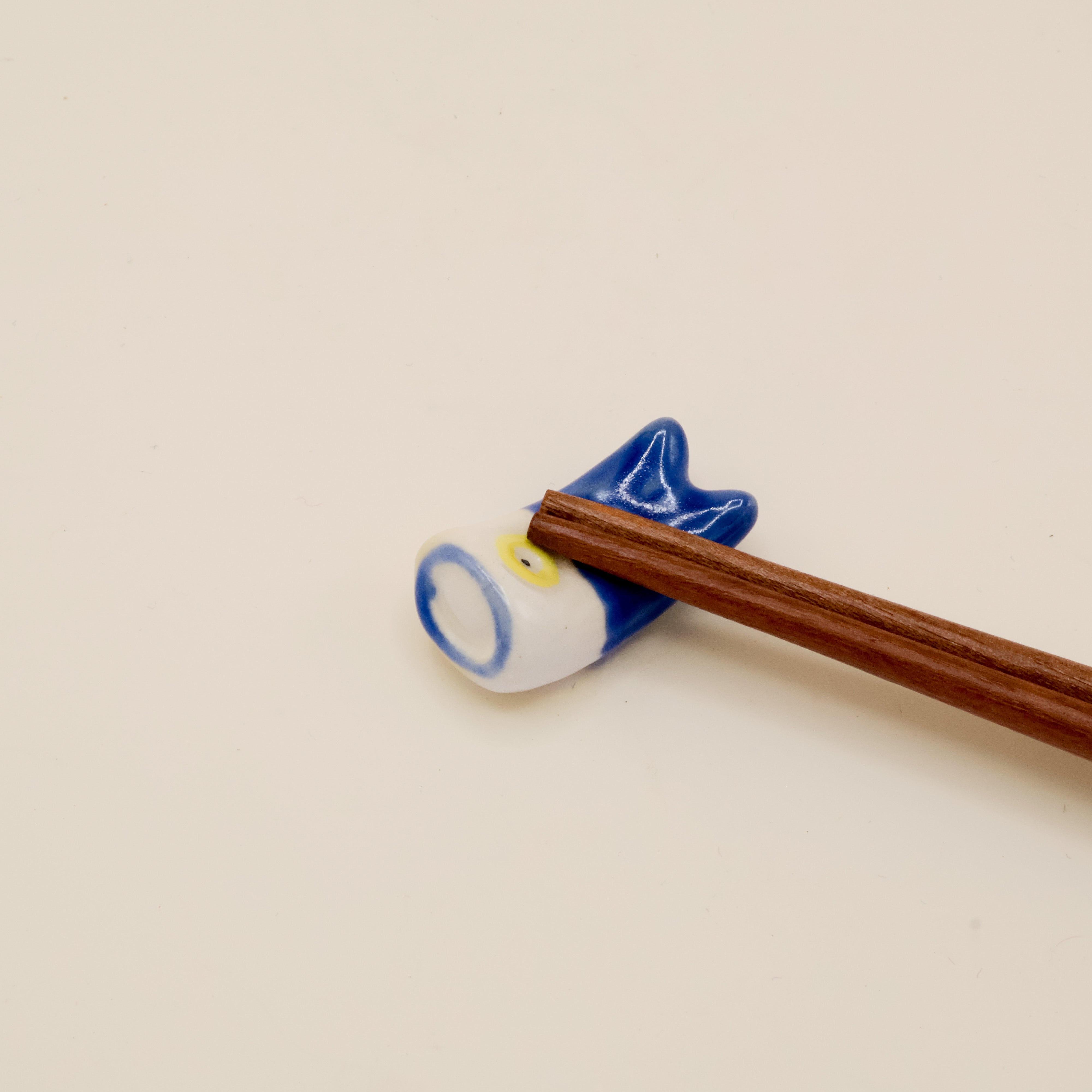 Spisepindeholder - Koi fisk (Flere varianter)