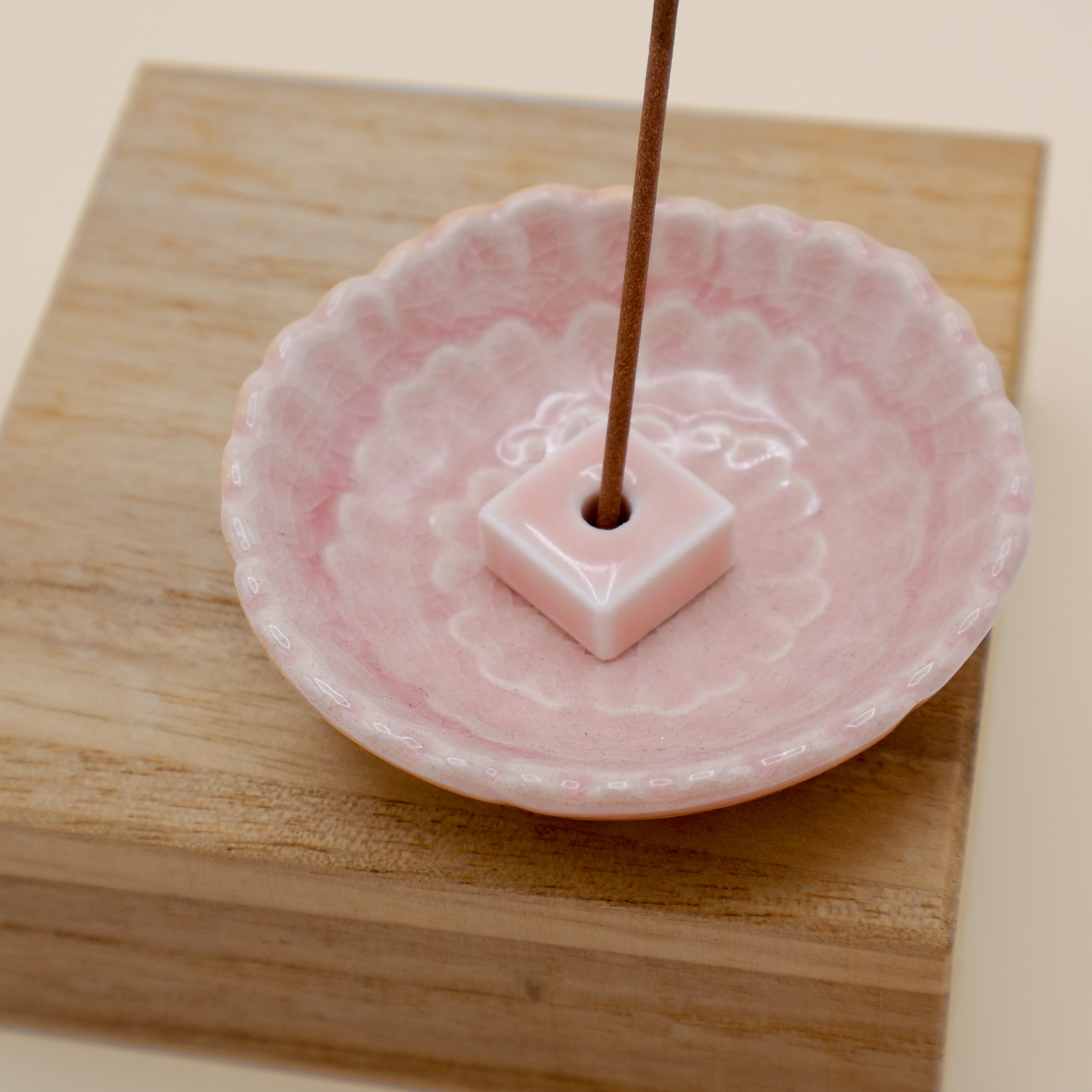 Holder til røgelse - Firkantet / Lyserød