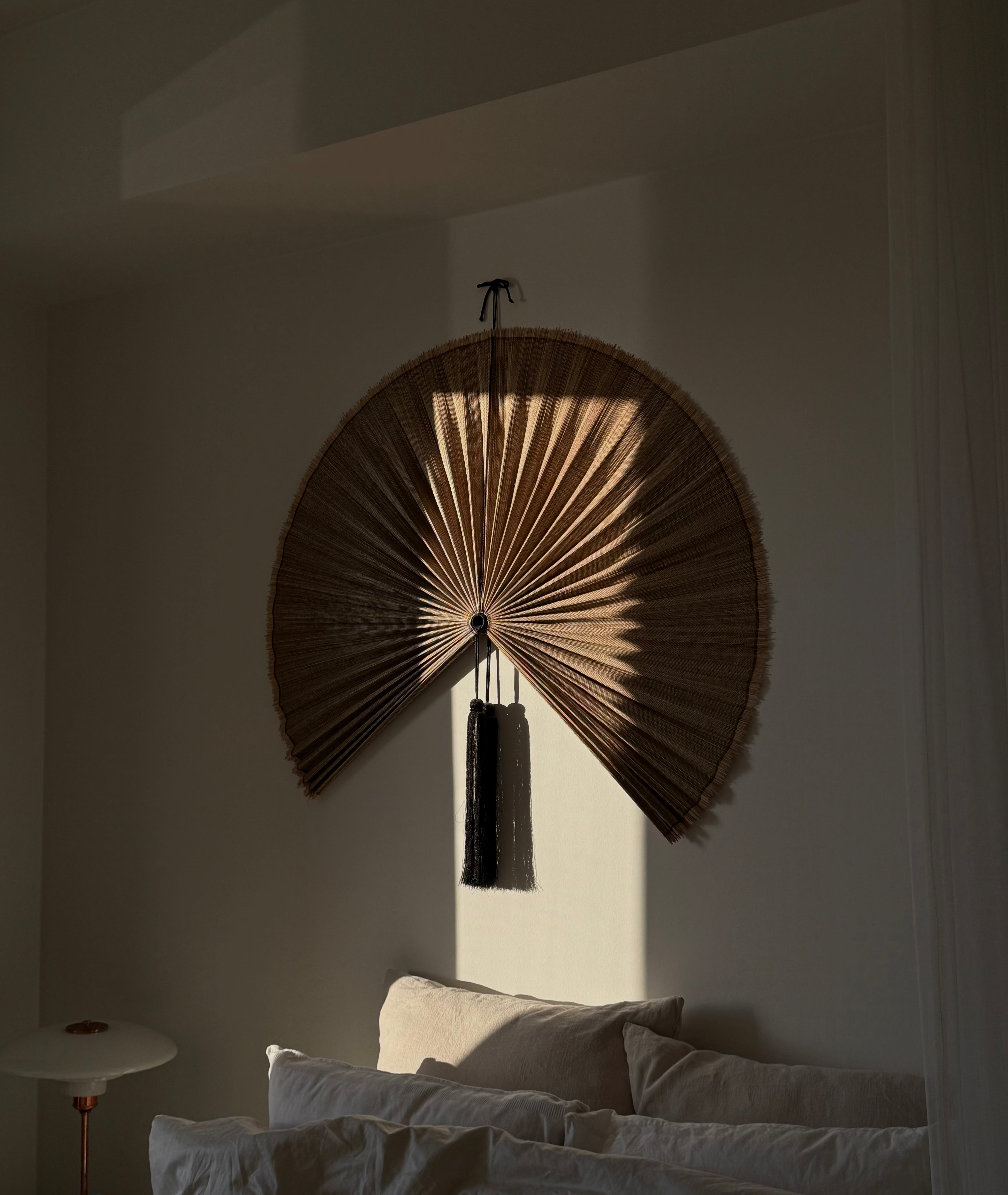 Yume fan - Natural and black