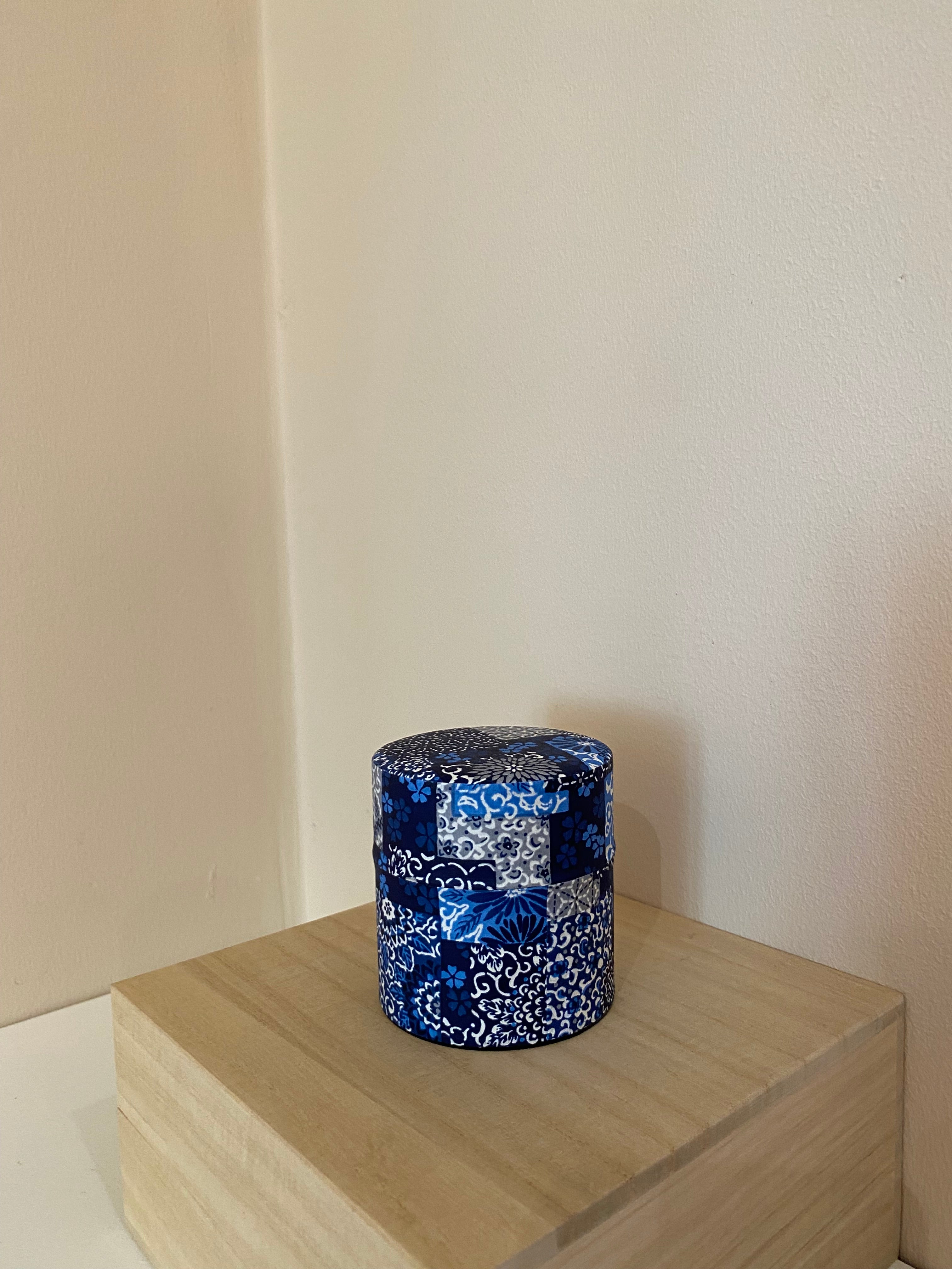 Tedåser med forskellige print - lave - 50%