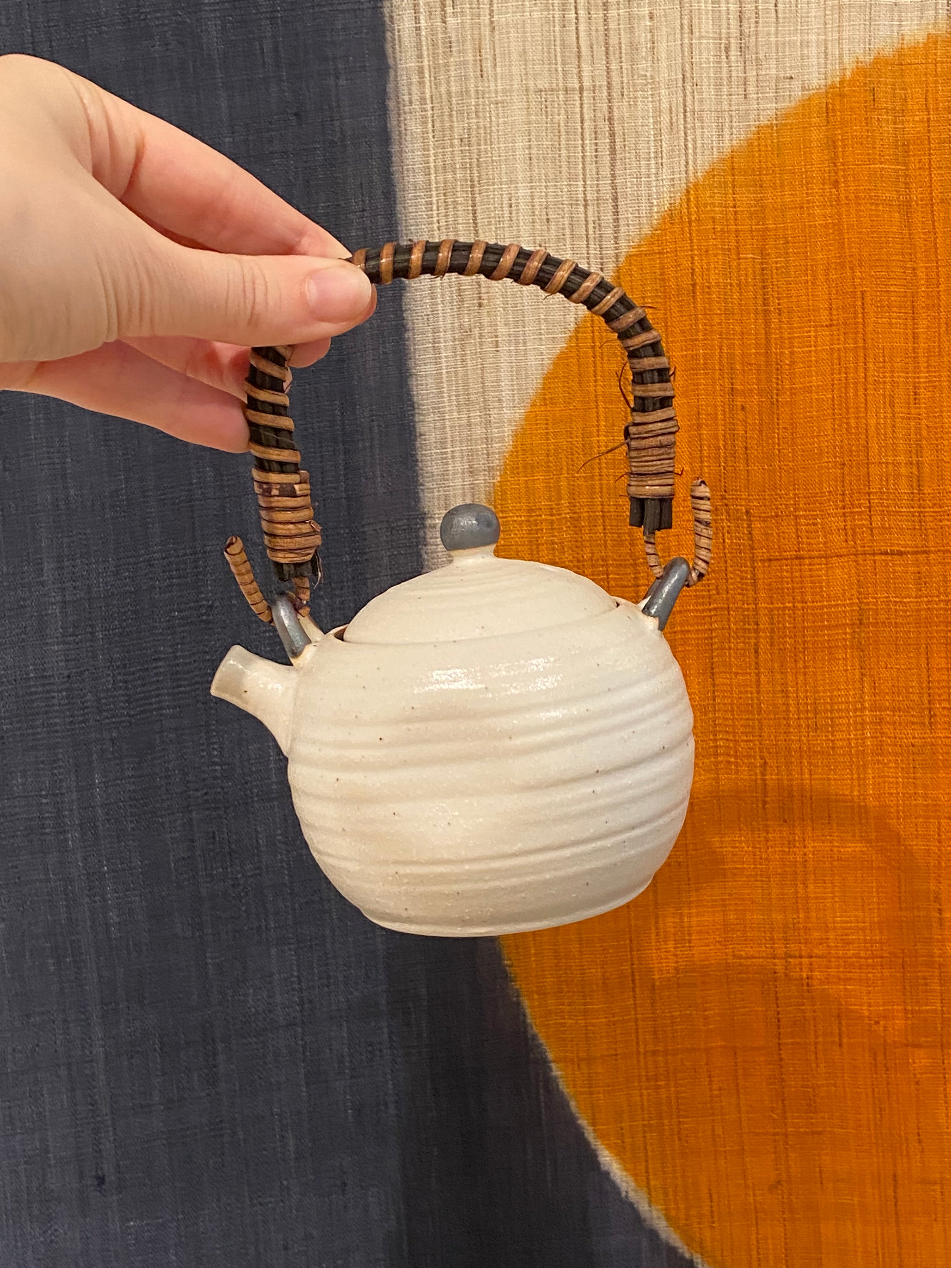 Mini teapot with bamboo shank