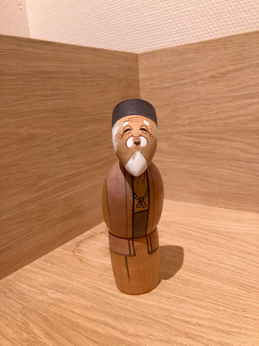 Kokeshi nr. 680