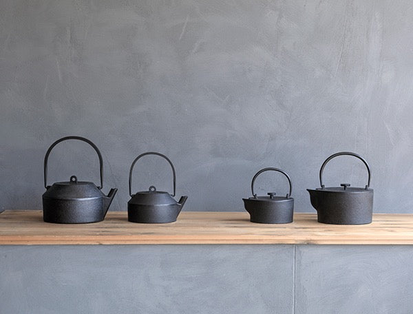 (Quantity,price)Iwatemo - Cast iron kettle - HK