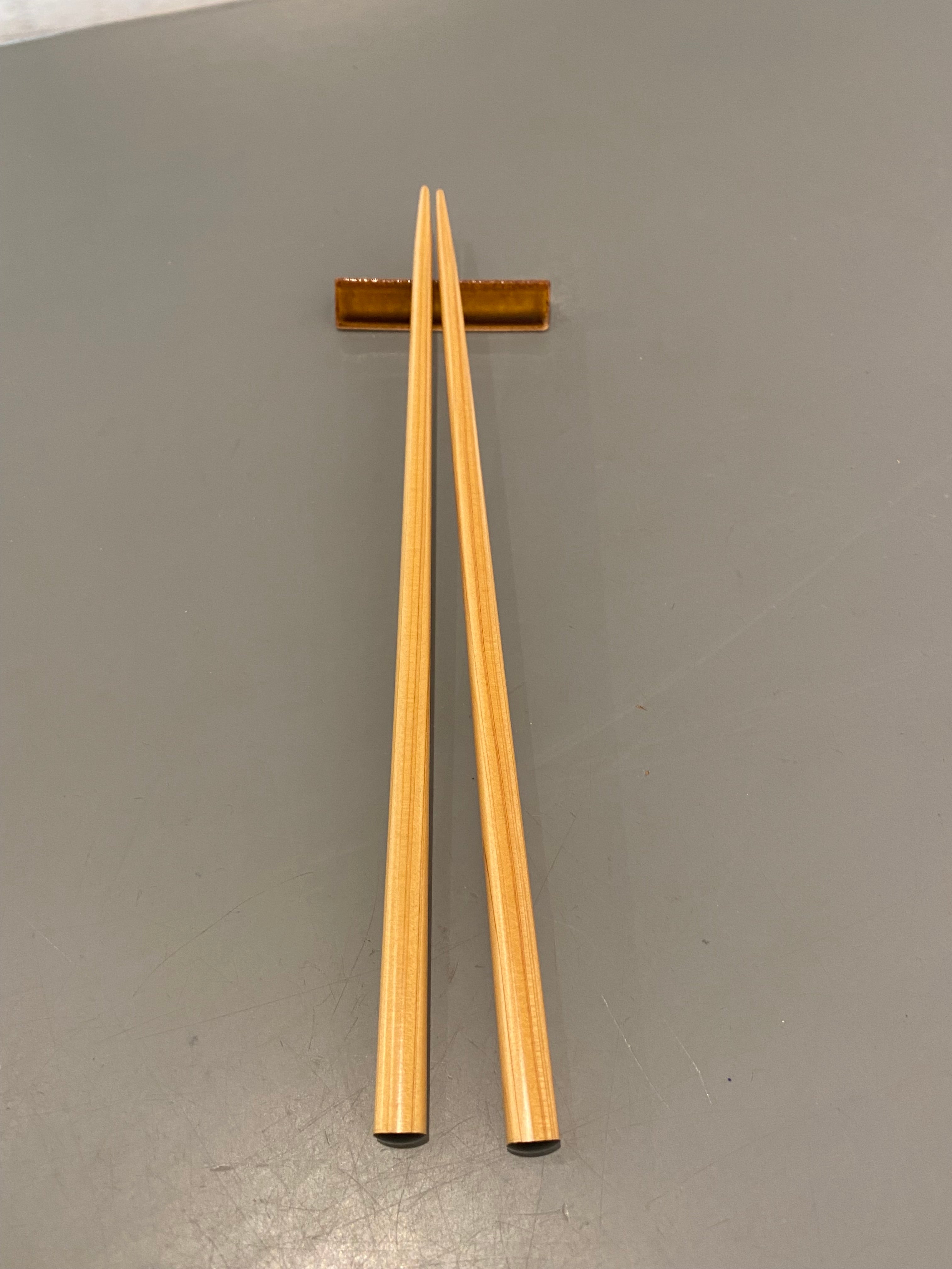 Ceramic chopstick holder - brown triangle