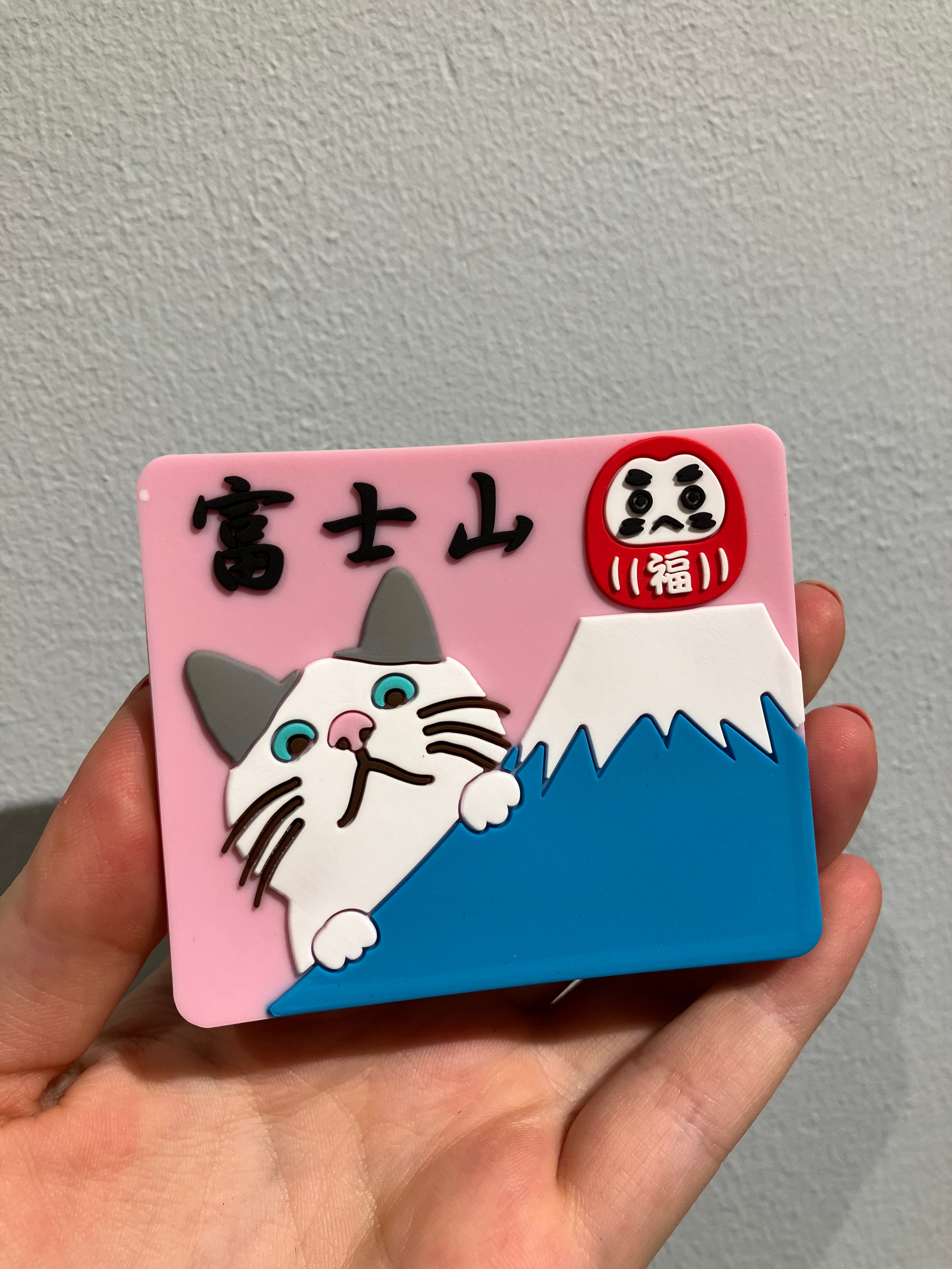 Magnet with Mount Fuji, cat and Daruma