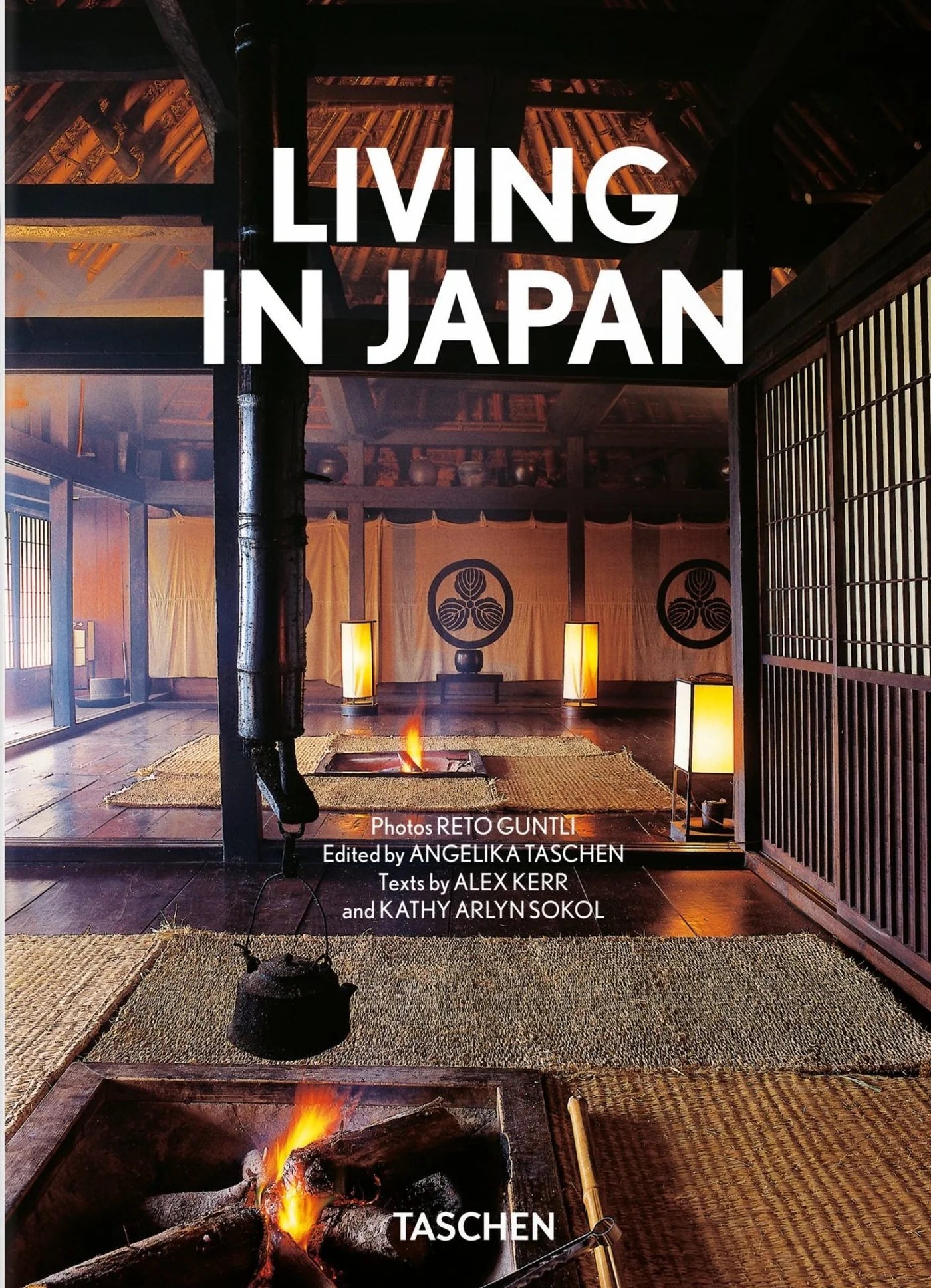Coffee table book - Living in Japan