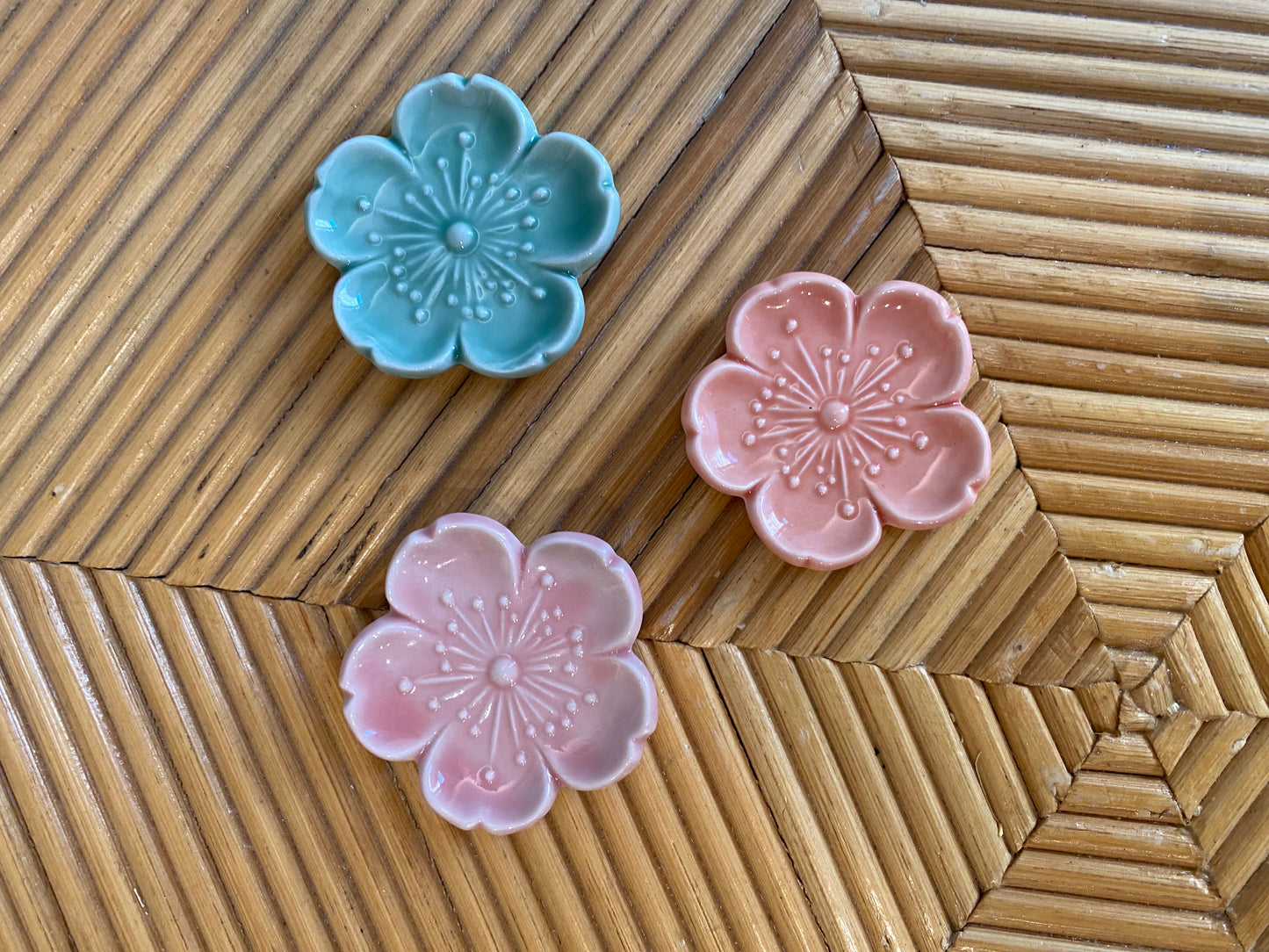 Spisepindeholder: Sakura blomst