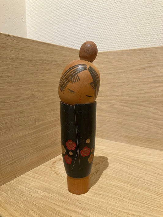 Kokeshi nr. 630