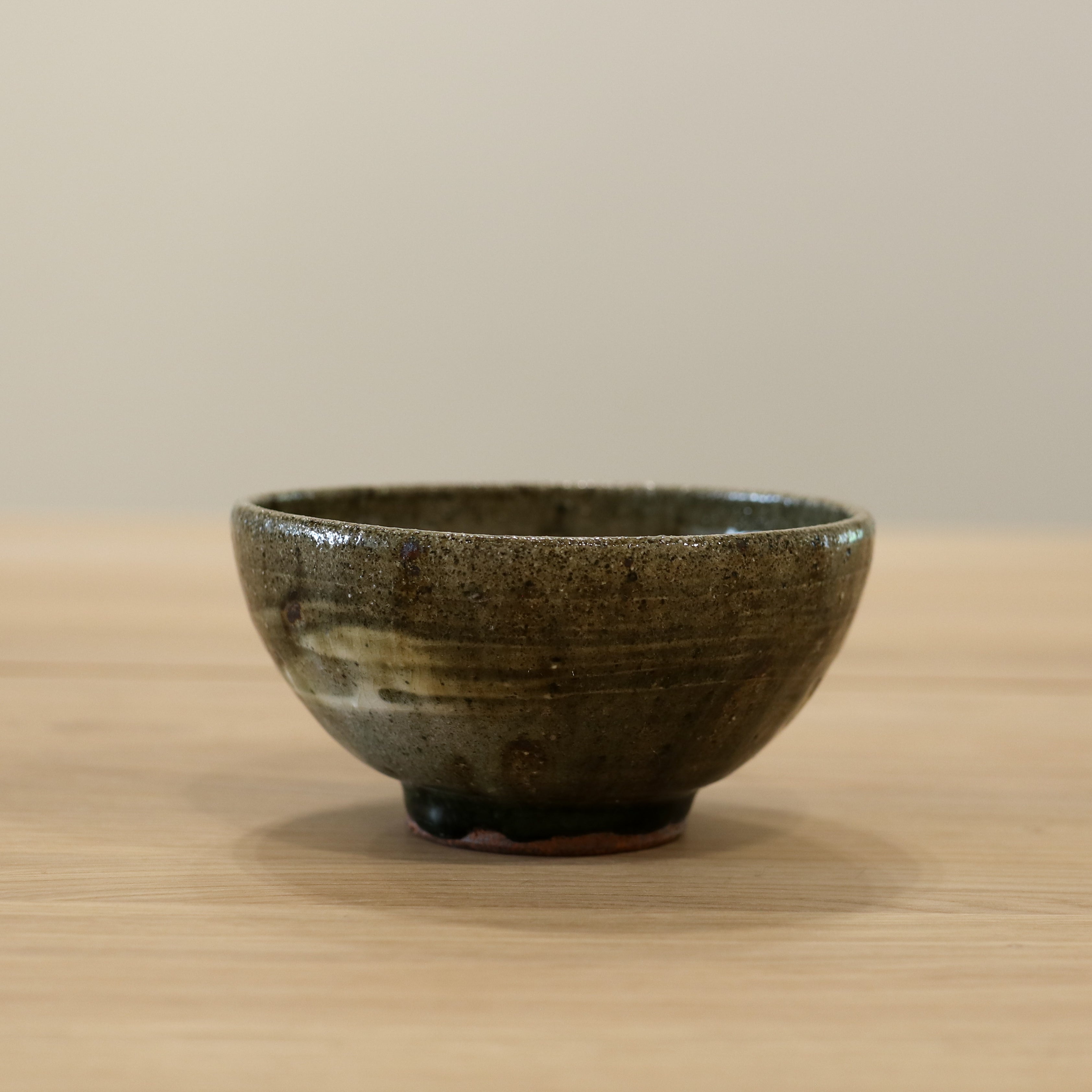 Kōyō skål med grøn glasur