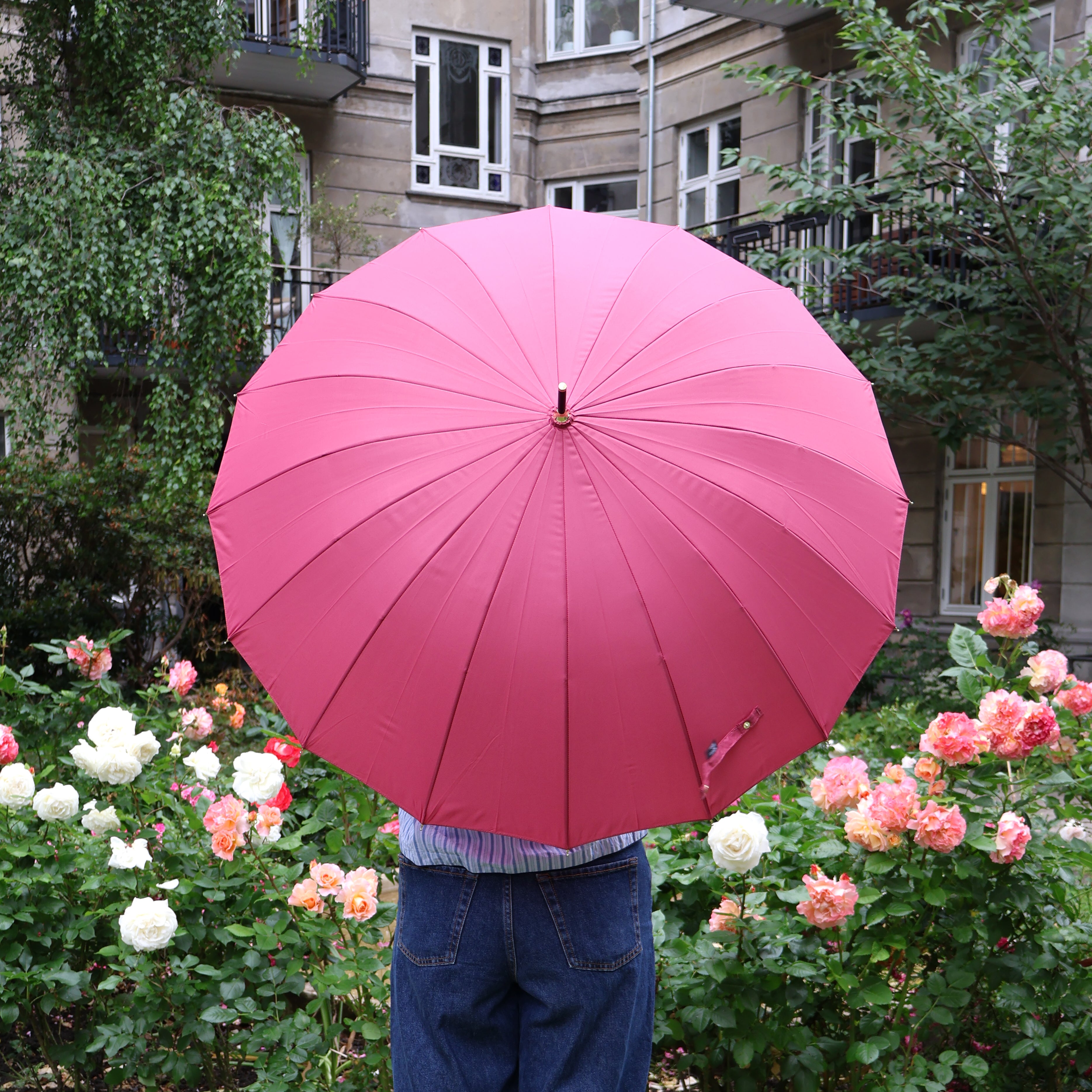 Sakura-paraply med blomstermotiv