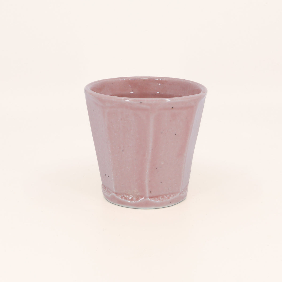 (Price, report) Cup with pink glaze