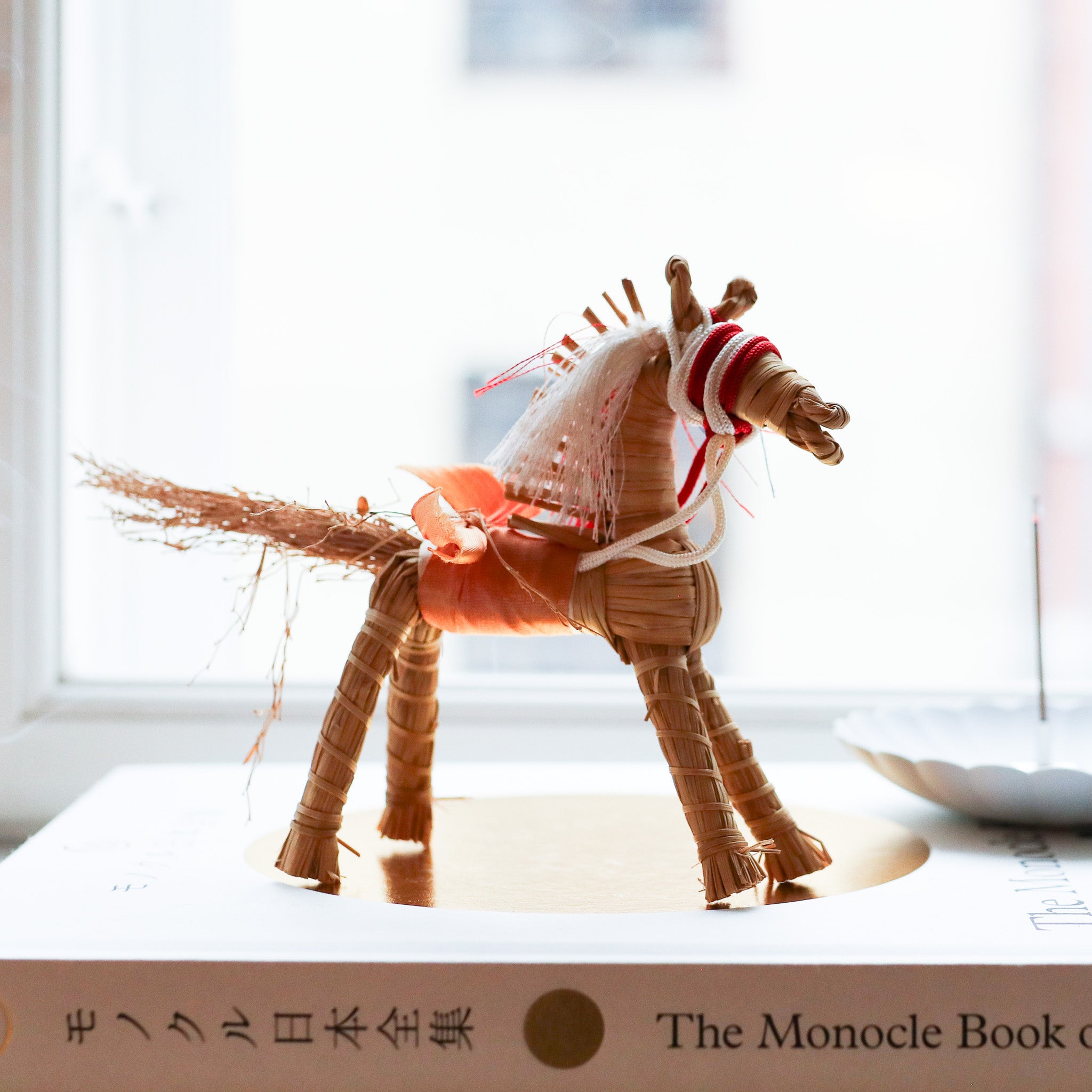 Unika hest i strå -stor