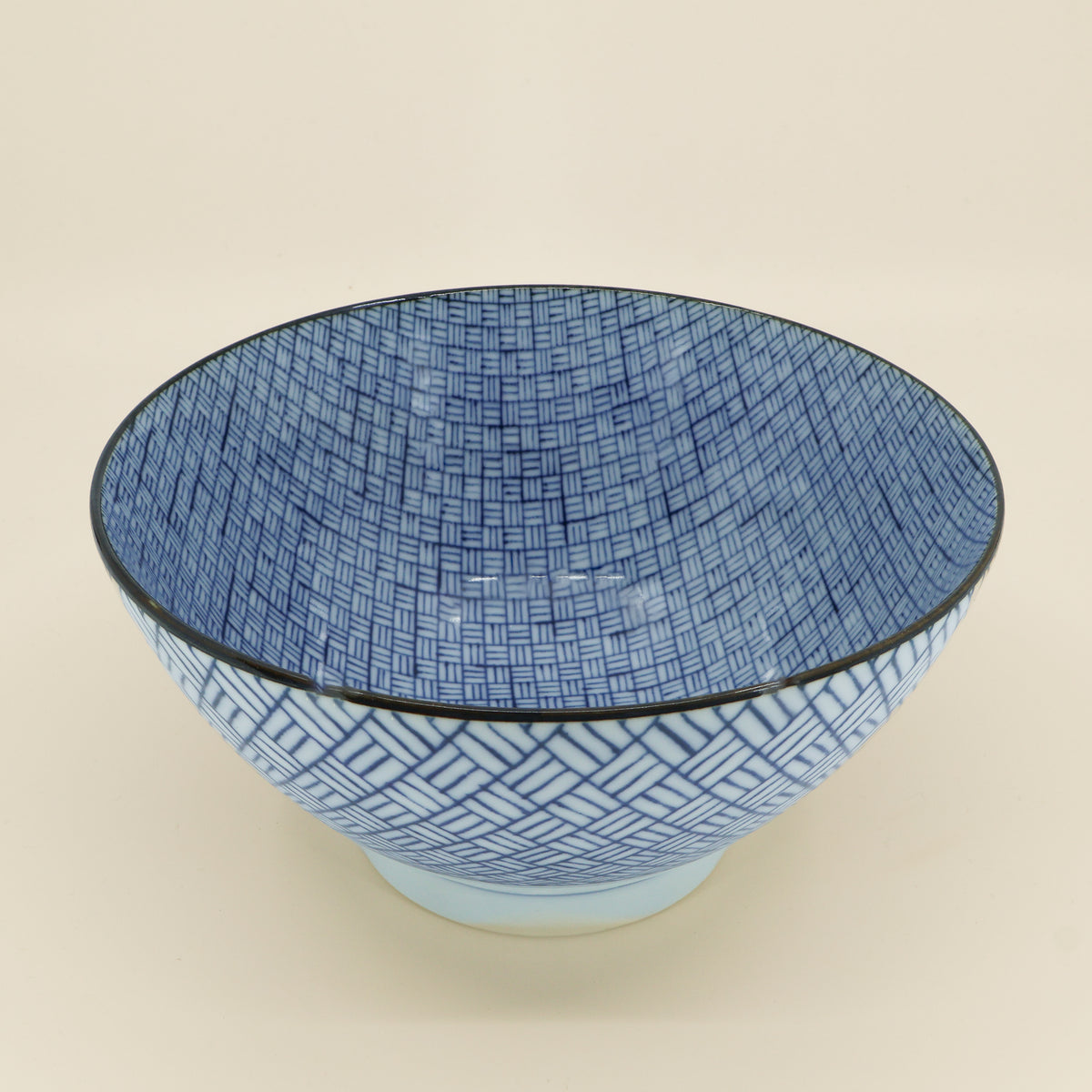 Noodle bowl in blue pattern