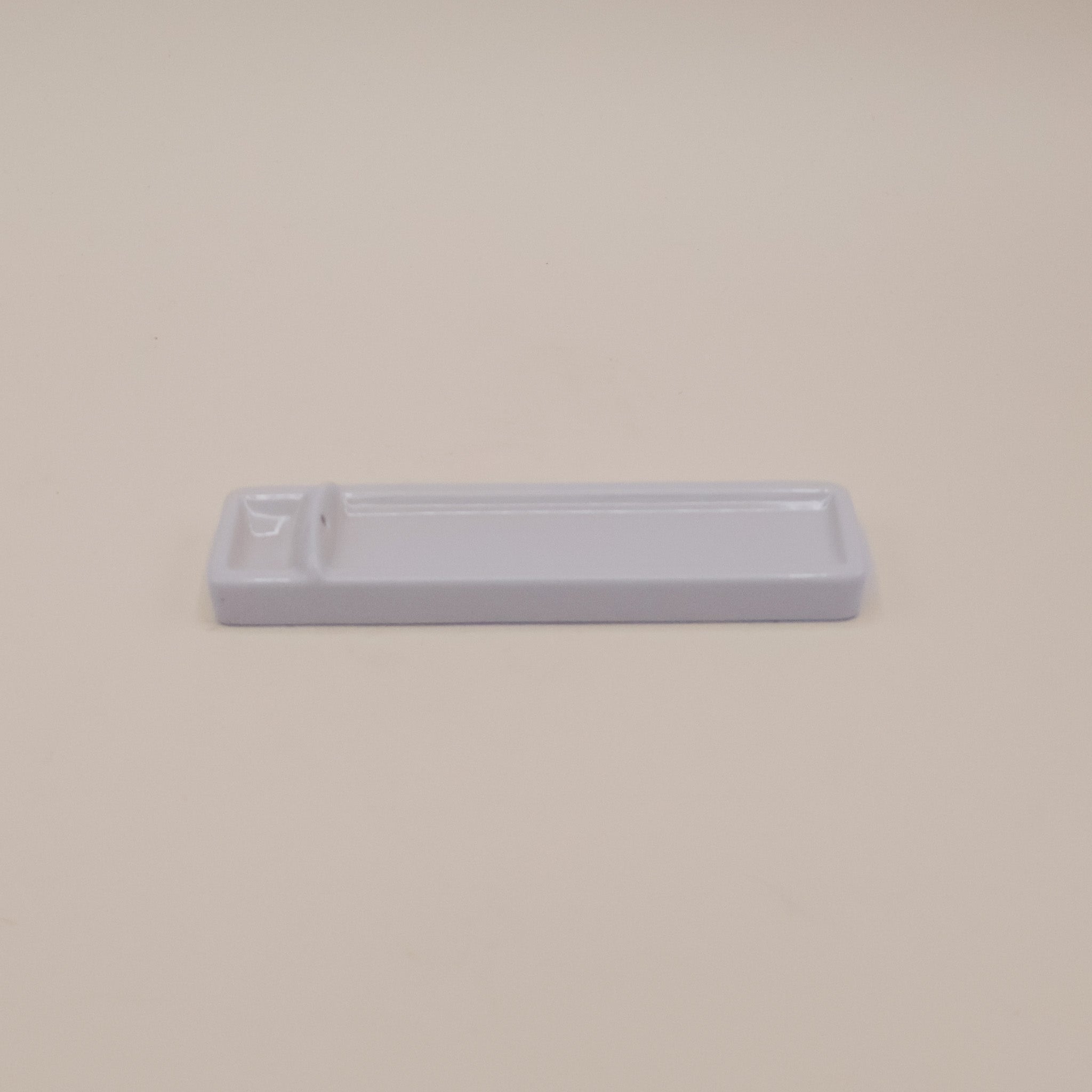 Oblong incense holder - white