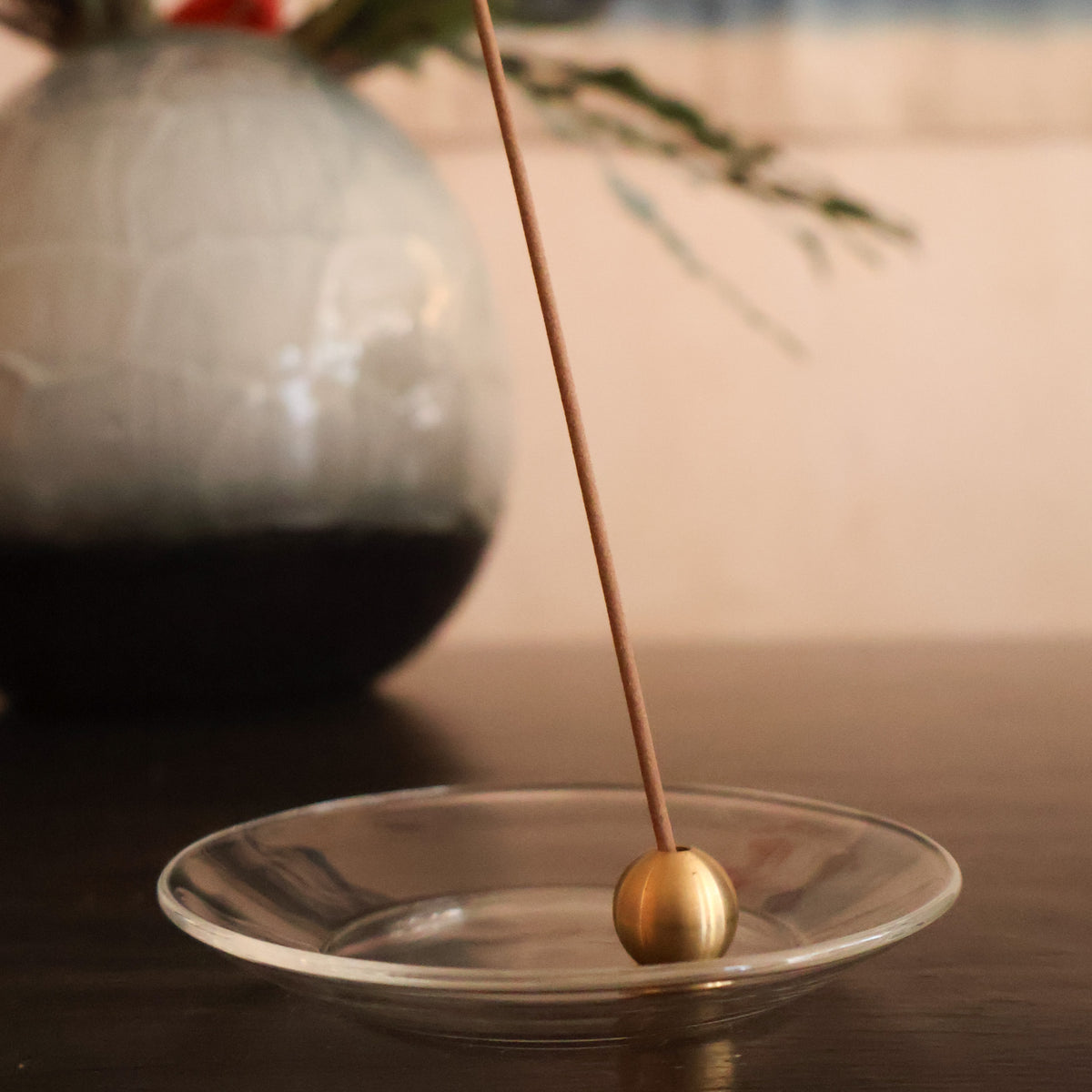 Holder til røgelse - Glas og messing / Ball