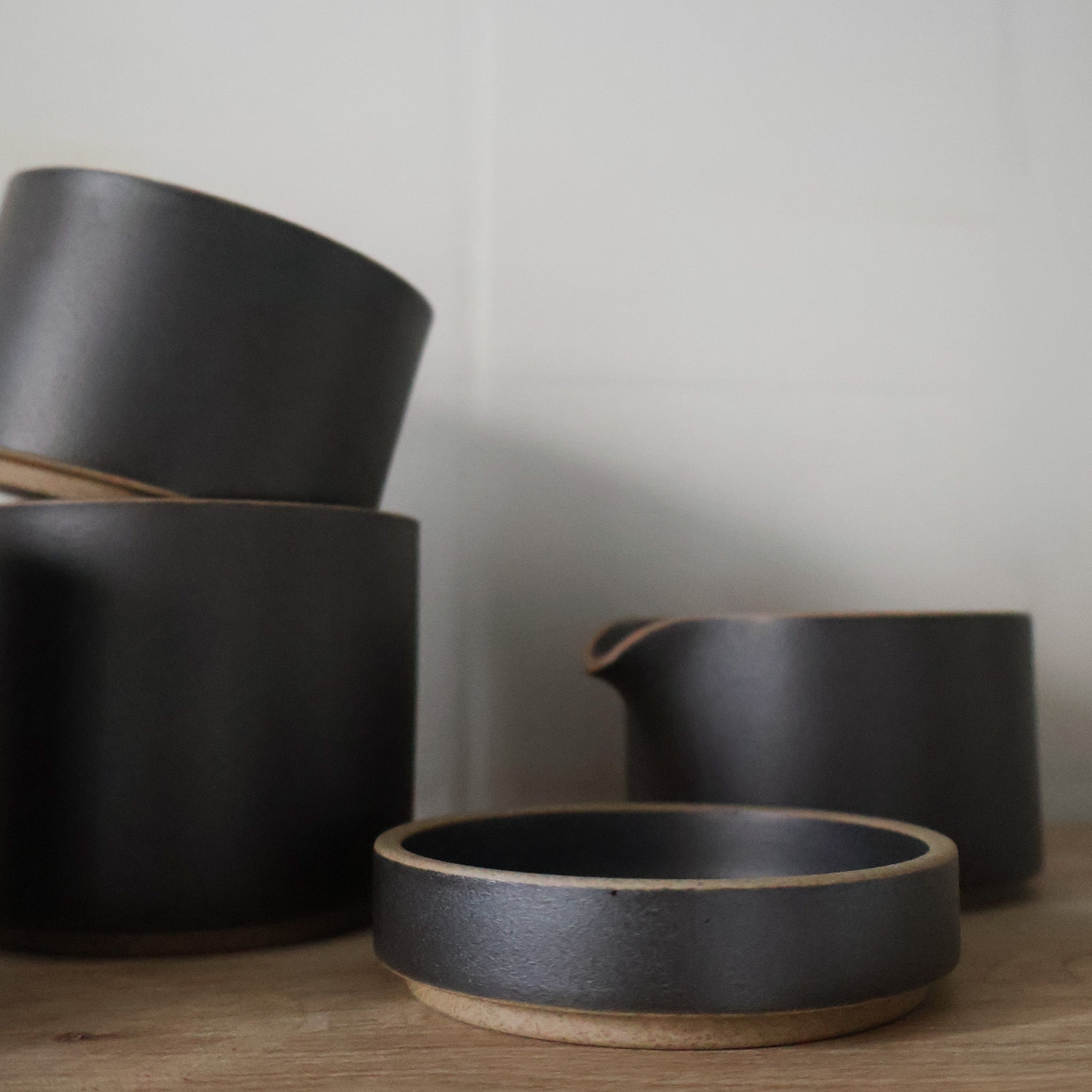 Hasami Porcelain - Tallerken // Mat sort // HPB001