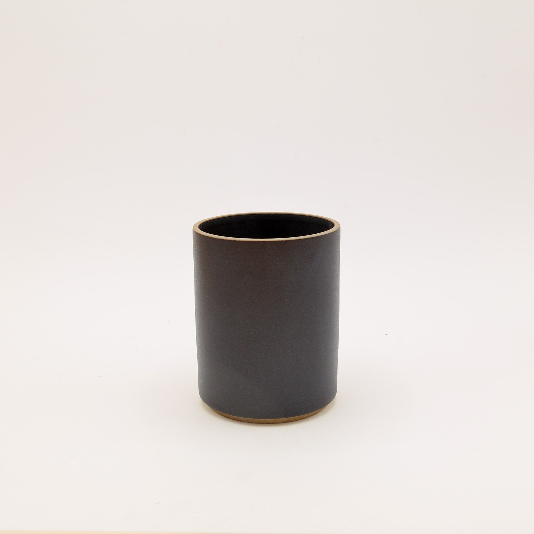 Hasami Porcelain - Krus uden hank // Mat sort HPB038