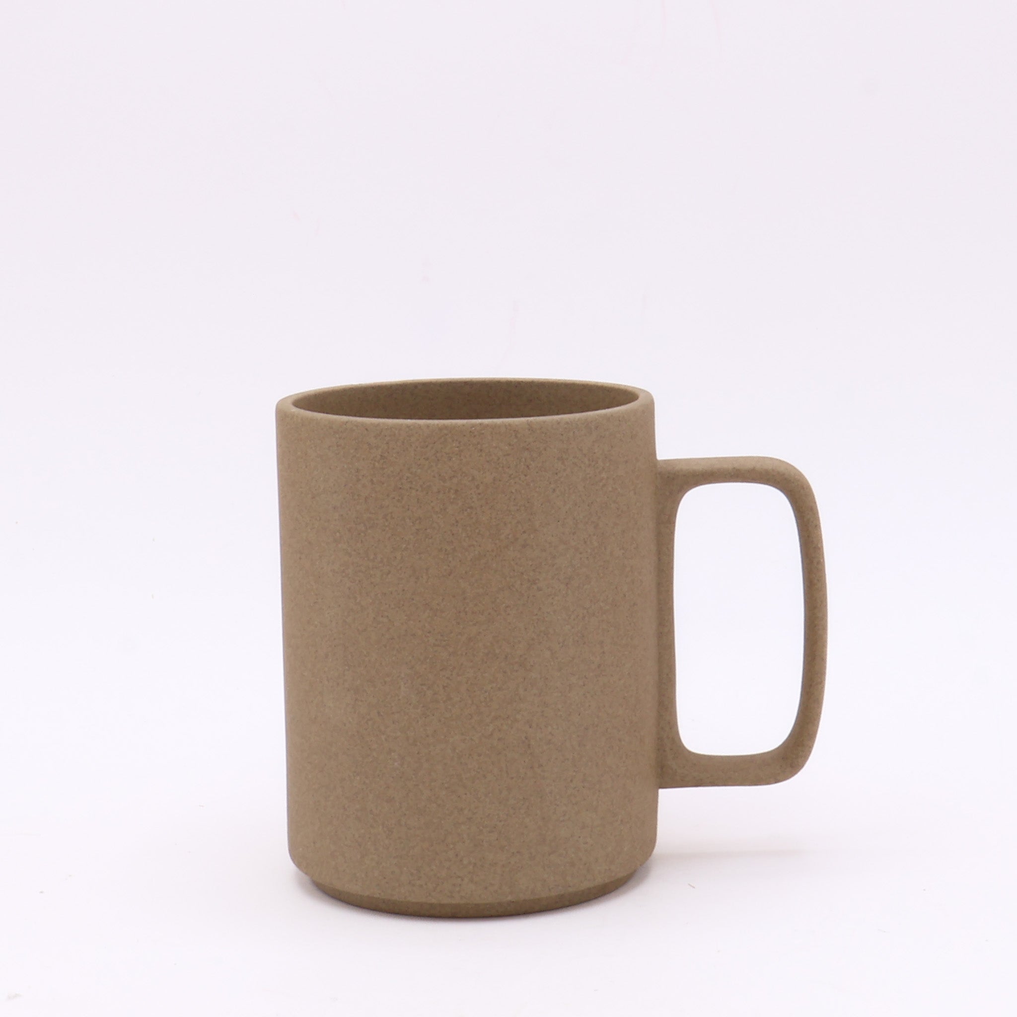 Hasami Porcelain - Kopper med hank // Natur brun