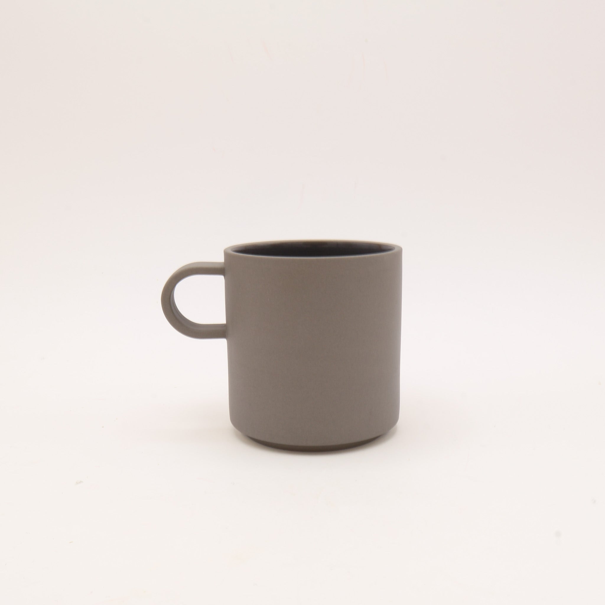 Hasami Porcelain - Kopper med hank // Grå