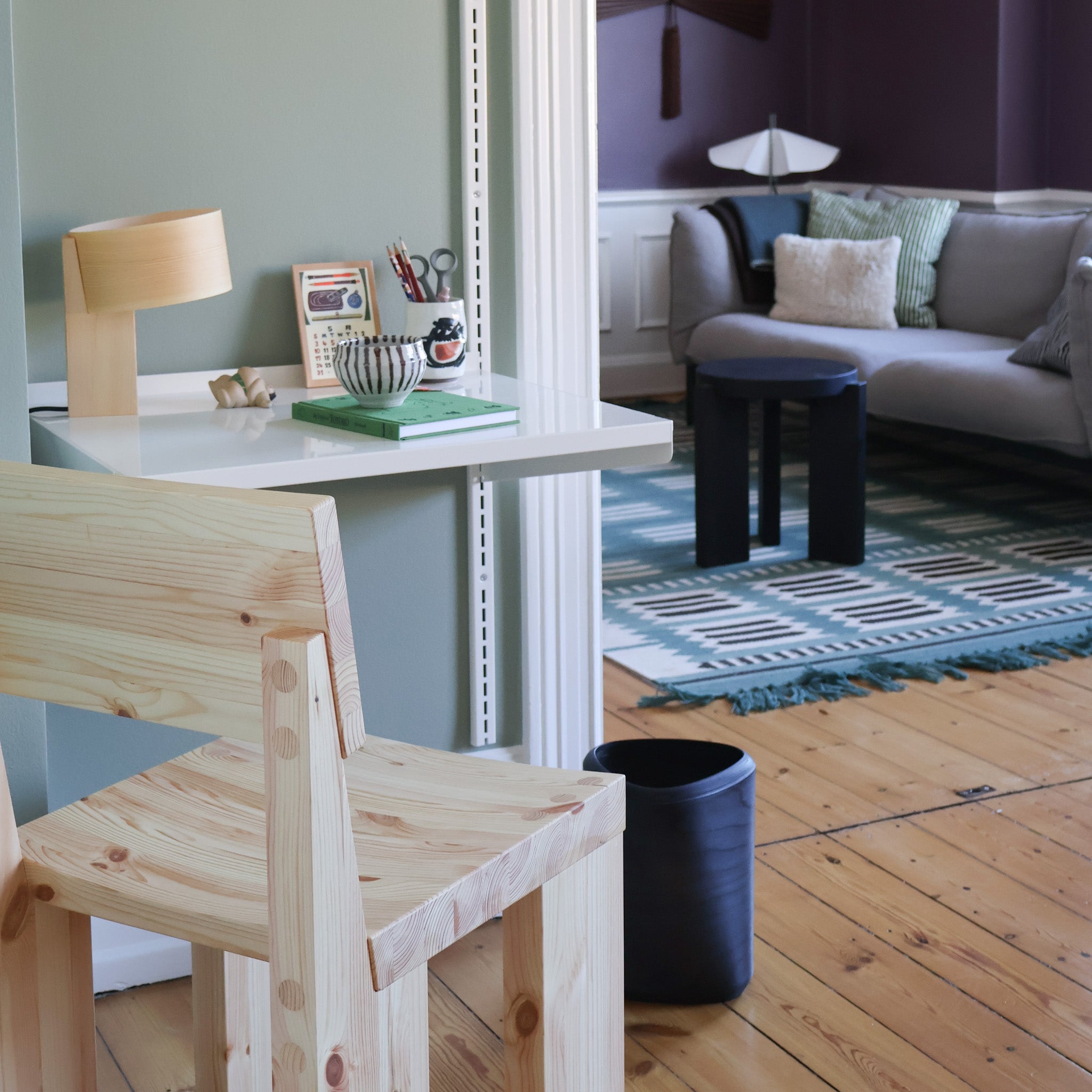 Vaarnii - 001 Dining Chair
