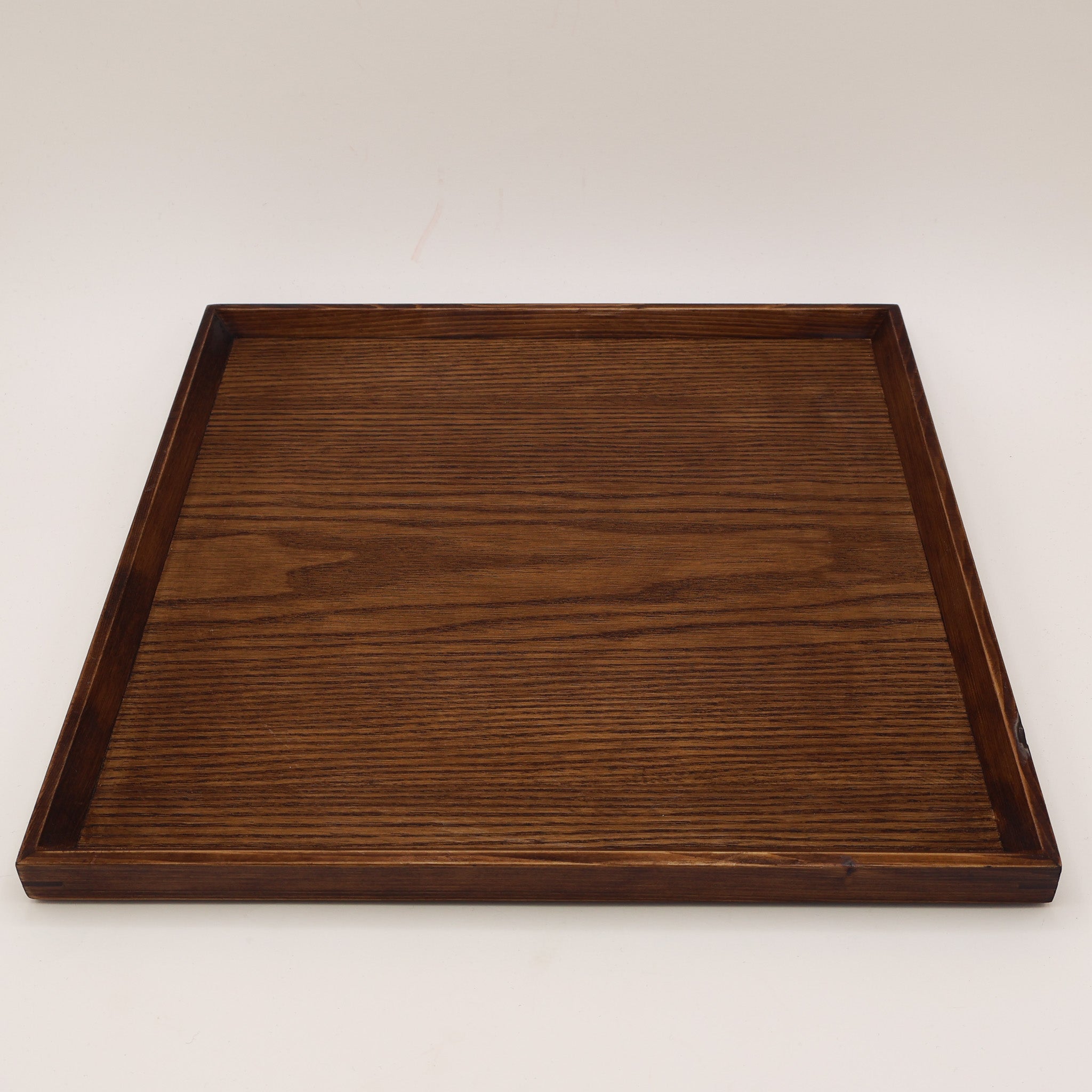 Kvadratisk træbakke - Mørkebrun