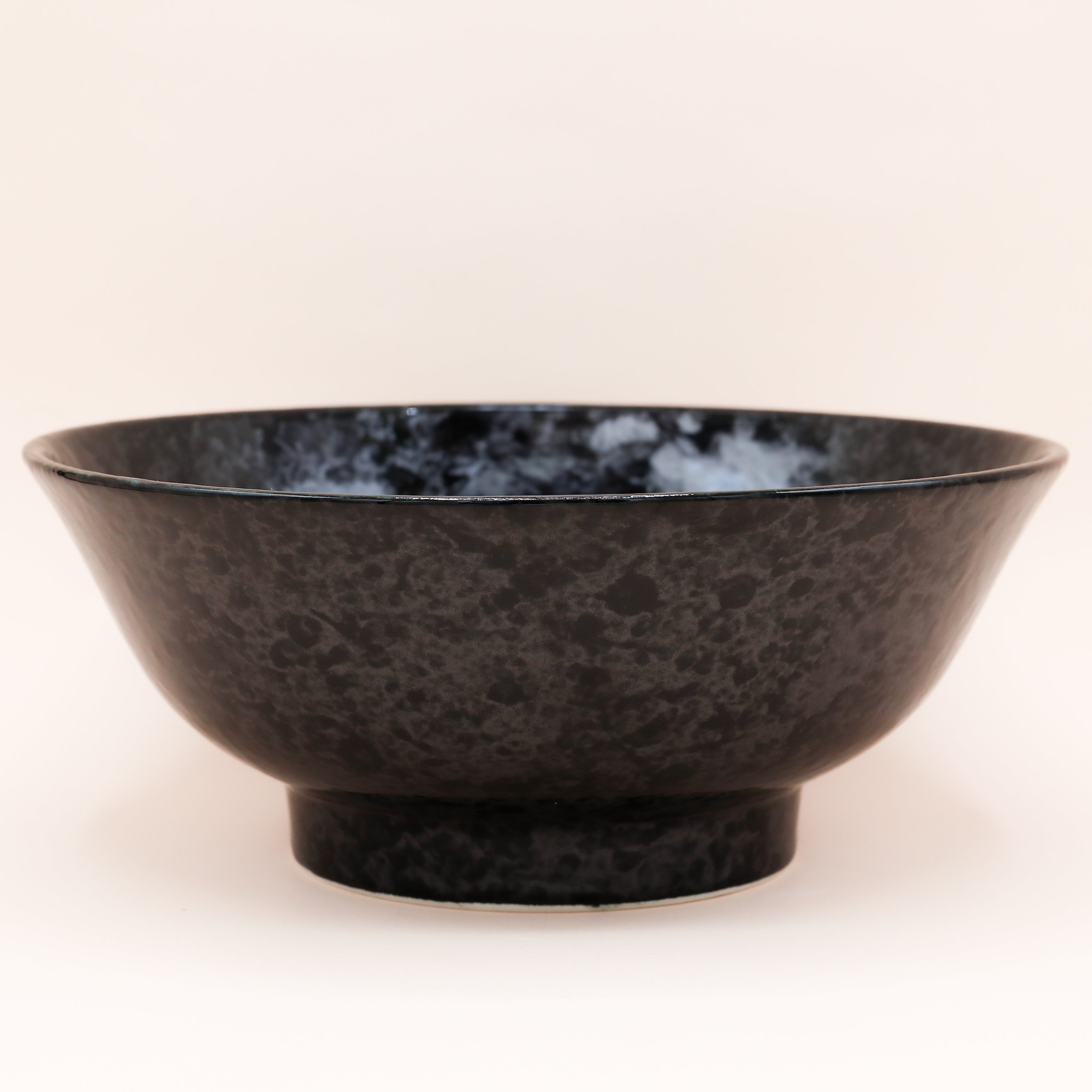 Ramen bowl with wave pattern in black