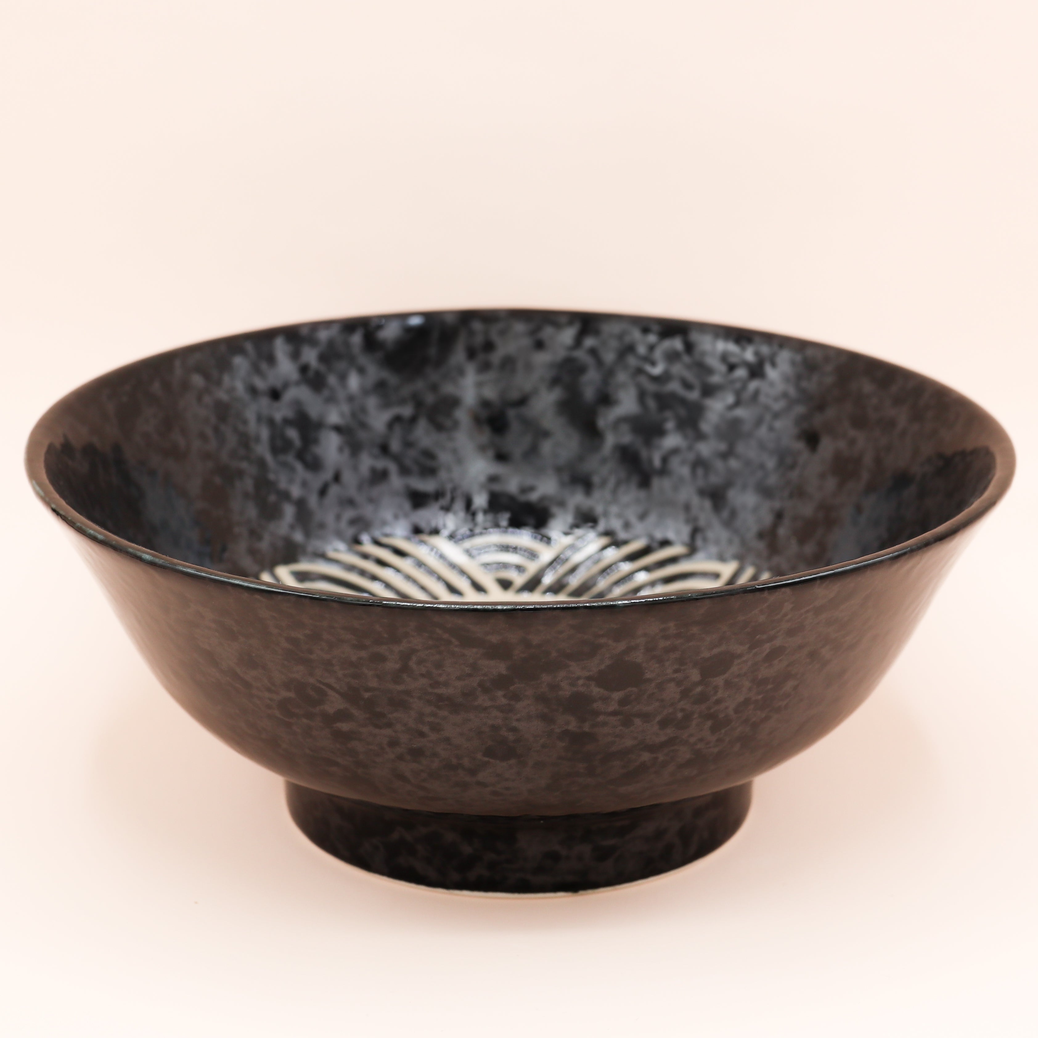 Ramen bowl with wave pattern in black