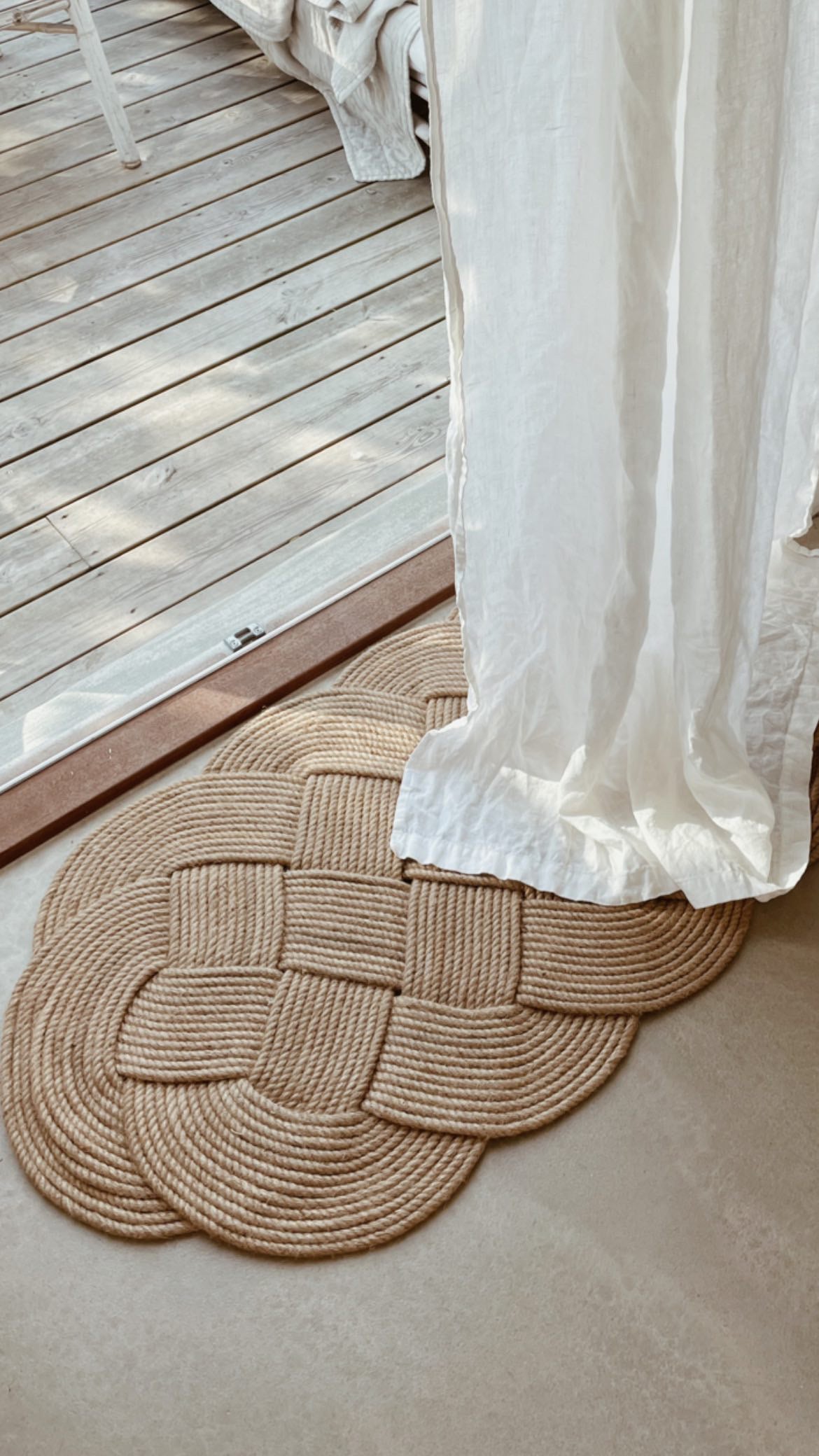 Yōkoso hand-woven jute door mat; great