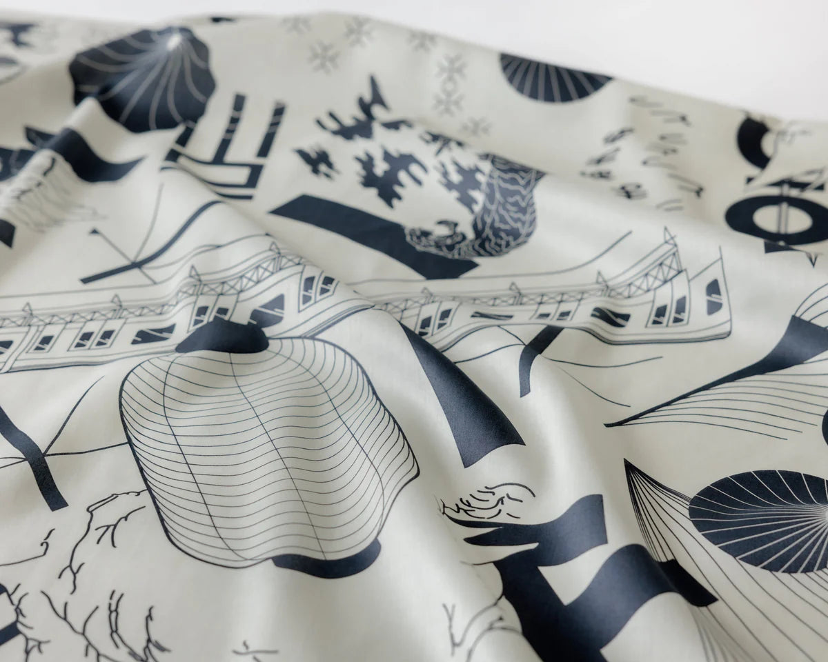 Japansk vægtæppe: Furoshiki med japanske manga motiver i mørkeblå